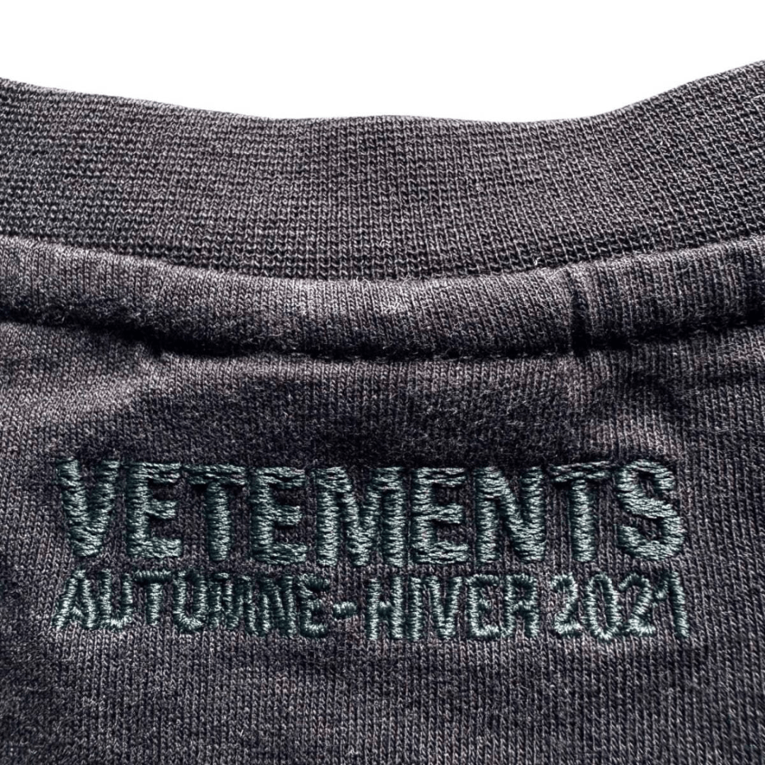 Vetements Vetements AW21 Logo T-Shirt Black Front & Back Logo Size US M / EU 48-50 / 2 - 3 Thumbnail
