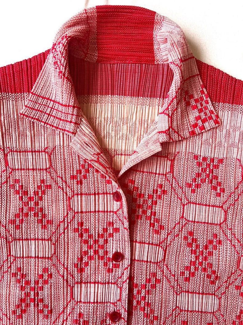 Issey Miyake Issey Miyake size:3 Red pleated short-sleeved cardigan Size M / US 6-8 / IT 42-44 - 5 Thumbnail
