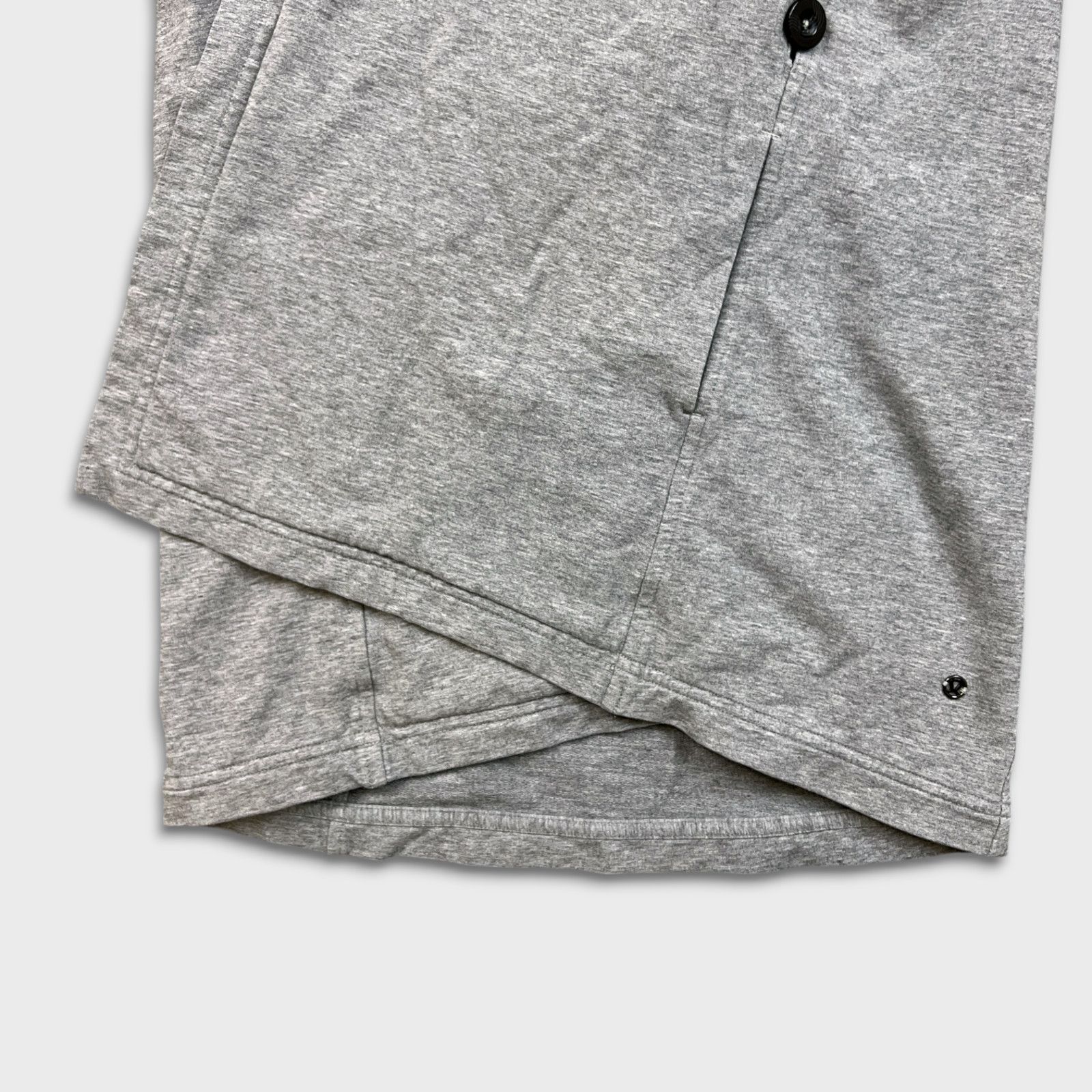 Lululemon Lululemon Coast Wrap Jacket sz 4 Outdoor Long Sleeve Sweater Size S / US 4 / IT 40 - 3 Thumbnail