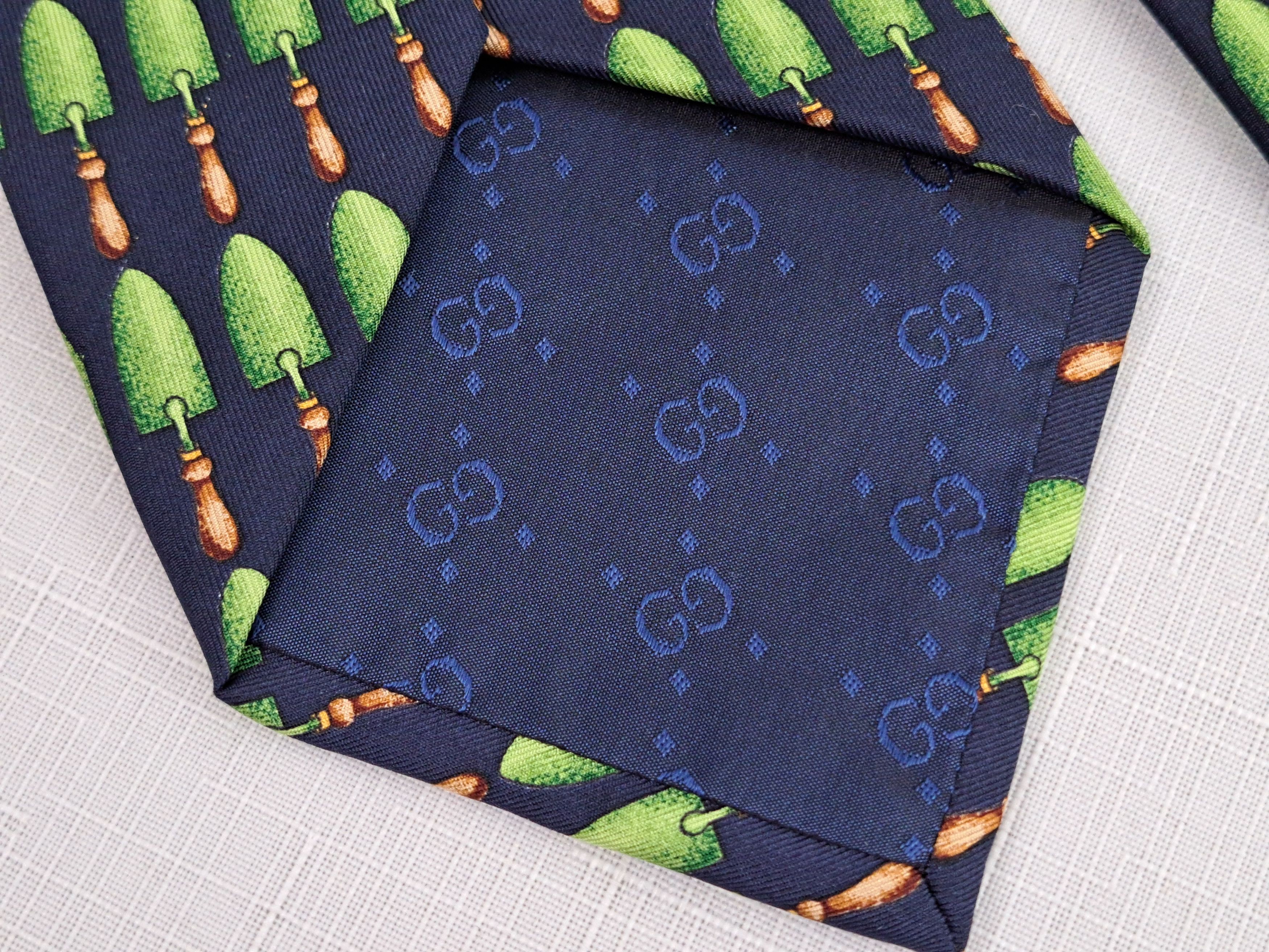 Gucci GUCCI dark blue printed silk tie. Made in Italy. Size ONE SIZE - 9 Thumbnail