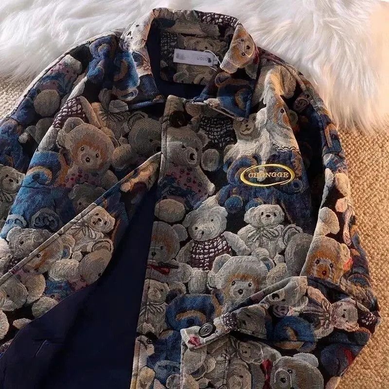 Image of Vintage Autumn And Winter Fashion Casual Cute Bear Print, Men's (Size Small)