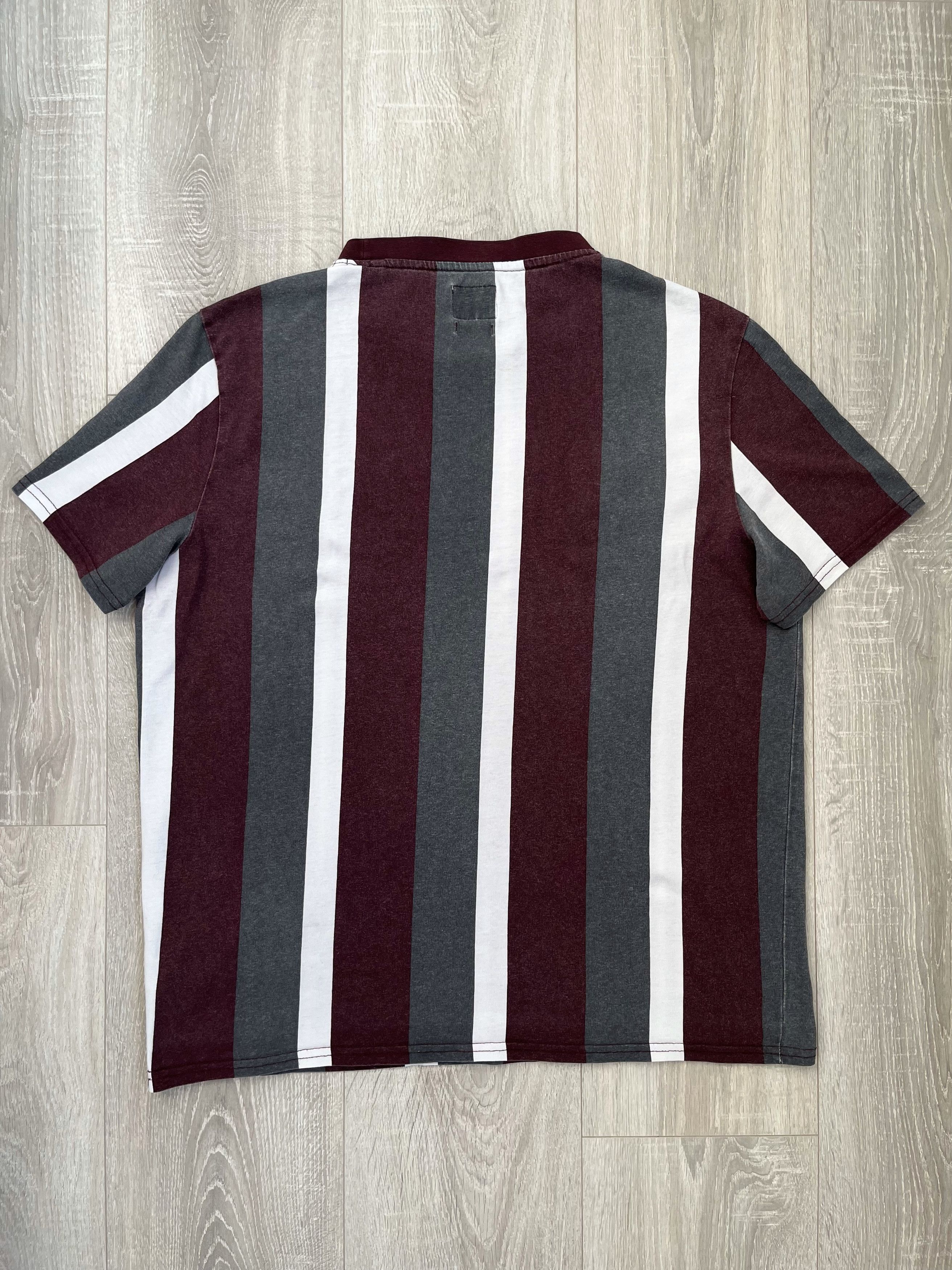 Guess Guess Striped T Shirt Embroidered Logo Size M Size US M / EU 48-50 / 2 - 4 Thumbnail