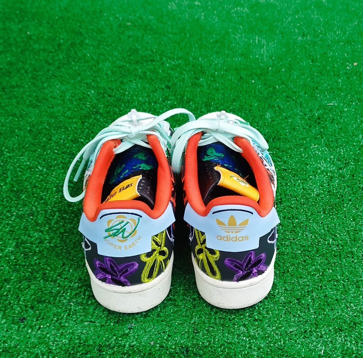 Adidas Adidas Supers Superarth Limited Edition Size US 6.5 / EU 39-40 - 7 Thumbnail