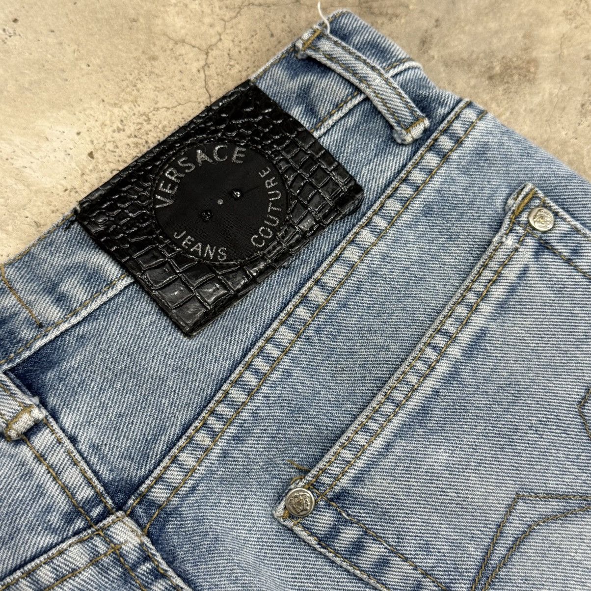 Versace Jeans Couture Vintage Versace Jeans Couture Defect Medium Wash Denim Pants Size US 29 - 22 Thumbnail
