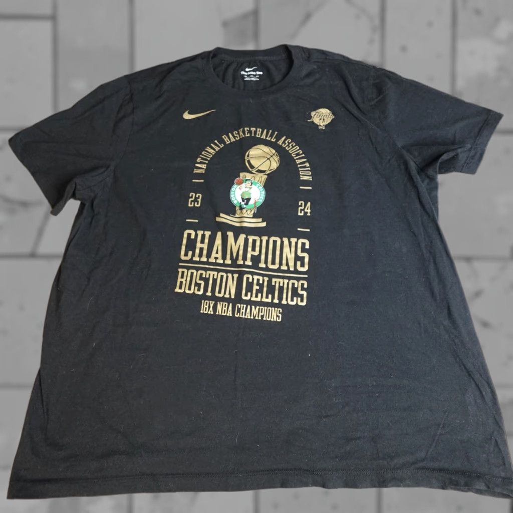 Nike Nike Shirt 2XL Black Boston Celtics Champions T-Shirt Men Nike Dri-FIT Short Sleeve Crew Neck Regular 2XL Black Size US XXL / EU 58 / 5 - 1 Thumbnail