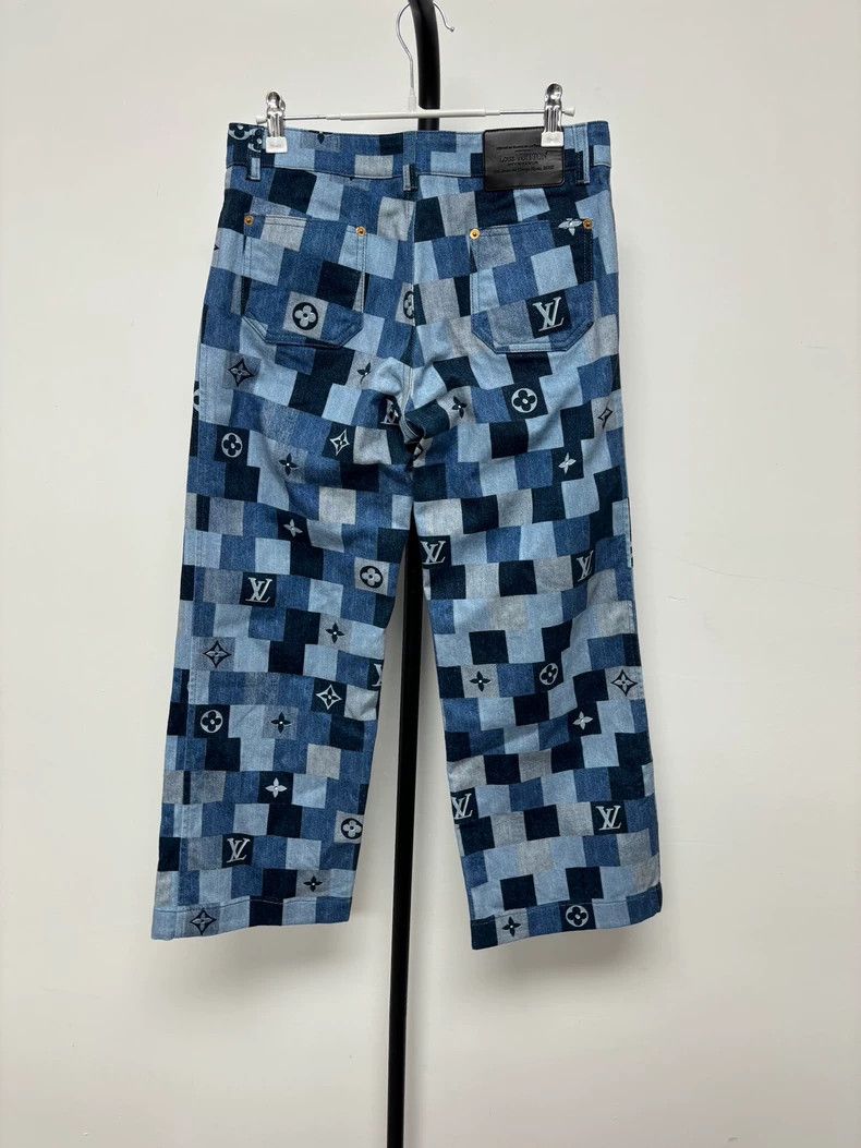 Louis Vuitton Full-print color-block square silhouette tro