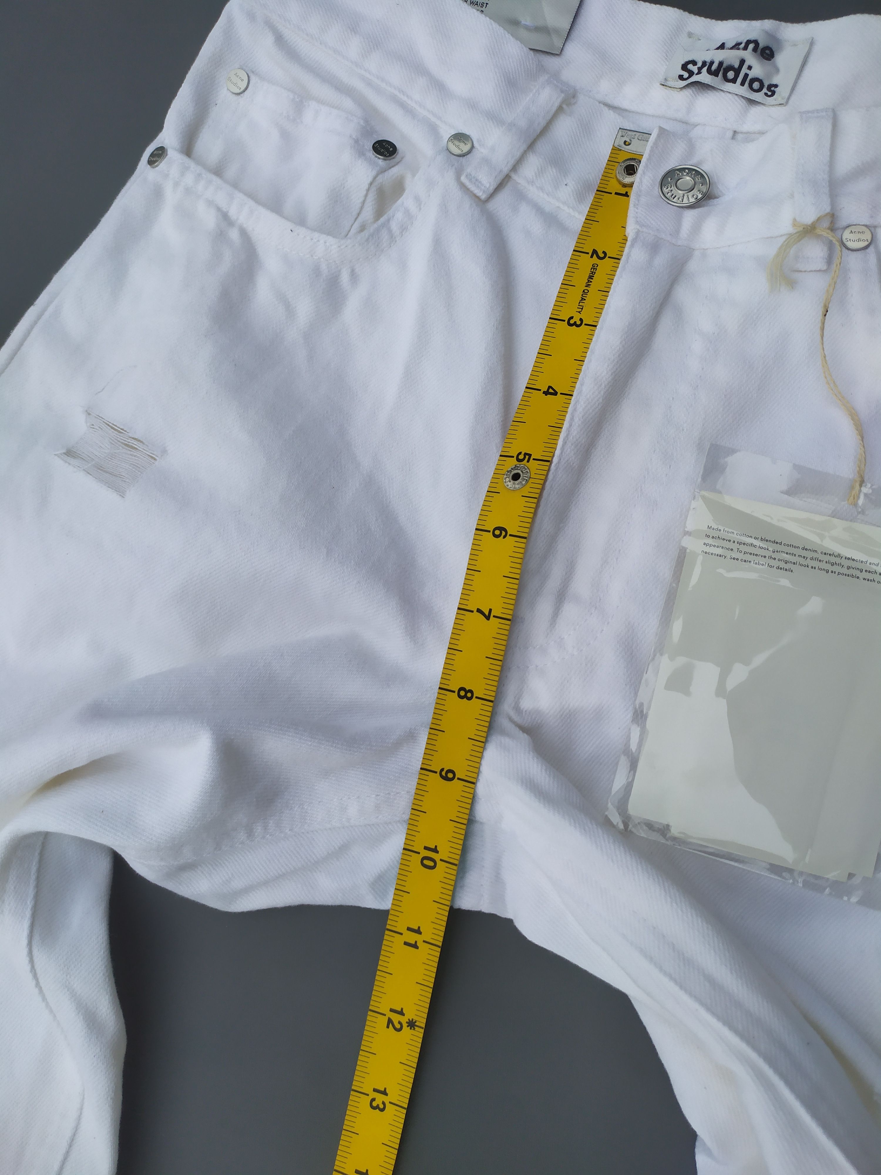 Acne Studios Acne Studios Boy White Distressed Jeans Size US 29 - 17 Thumbnail