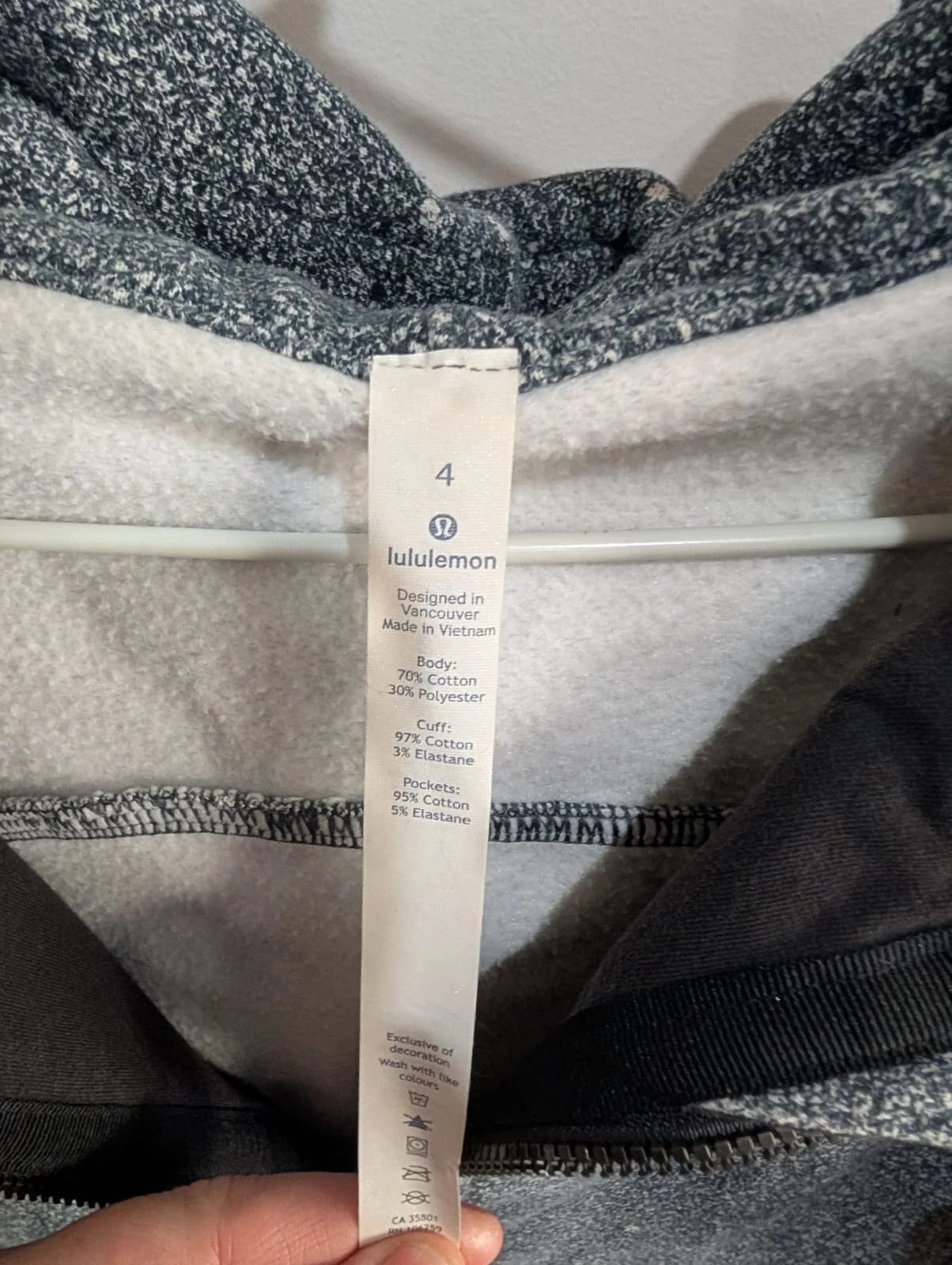 Lululemon lululemon Women's Zip Up Activewear Hoodie Jacket Size 4 Size XS / US 0-2 / IT 36-38 - 2 Thumbnail