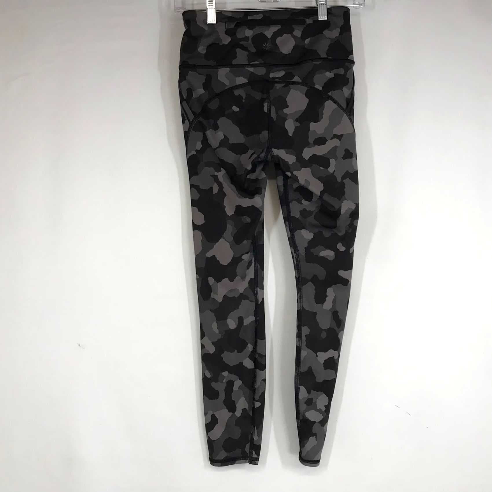 Athleta Athleta Lightning Camo 7/8 Tight Leggings XS Black Grey Activewear Workout Pants Size 26" / US 2 / IT 38 - 4 Thumbnail