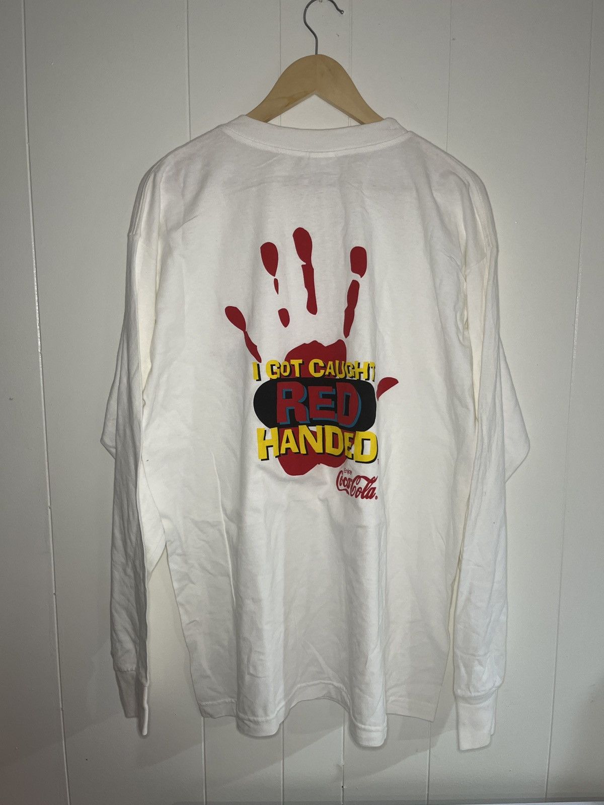 Coca Cola I GOT CAUGHT RED HANDED COCA COLA LONG SLEEVE TEE Size US XL / EU 56 / 4 - 3 Thumbnail