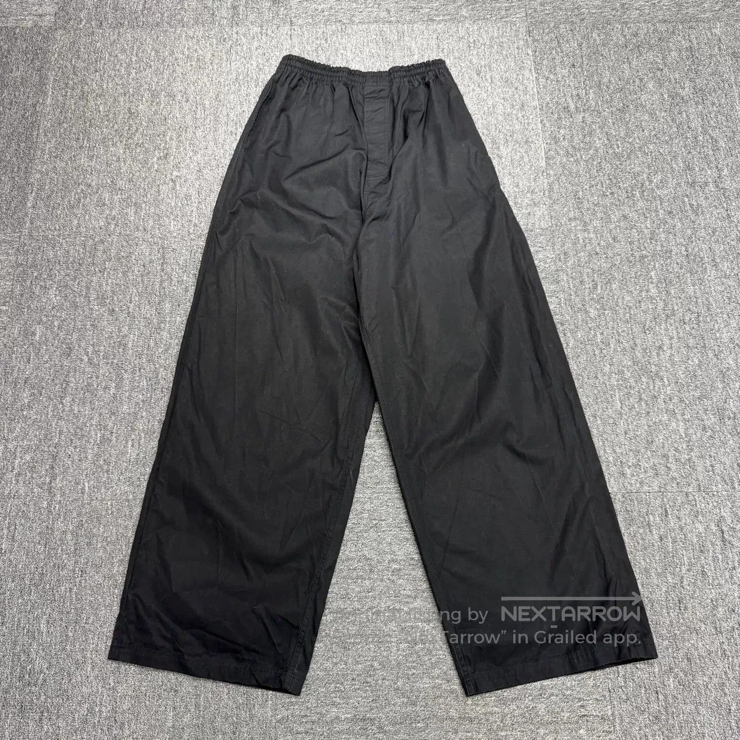 Balenciaga Balenciaga Solid Wide-Leg Casual Pants. Size 22" - 1 Thumbnail