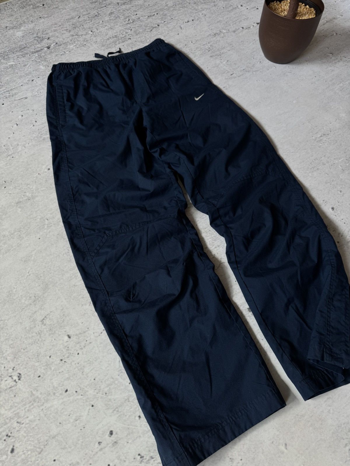 Nike × Vintage NIKE NYLON VINTAGE Y2K OVERSIZE BAGGY FIT PANTS SWEATPANTS Size US 32 / EU 48 - 2 Thumbnail