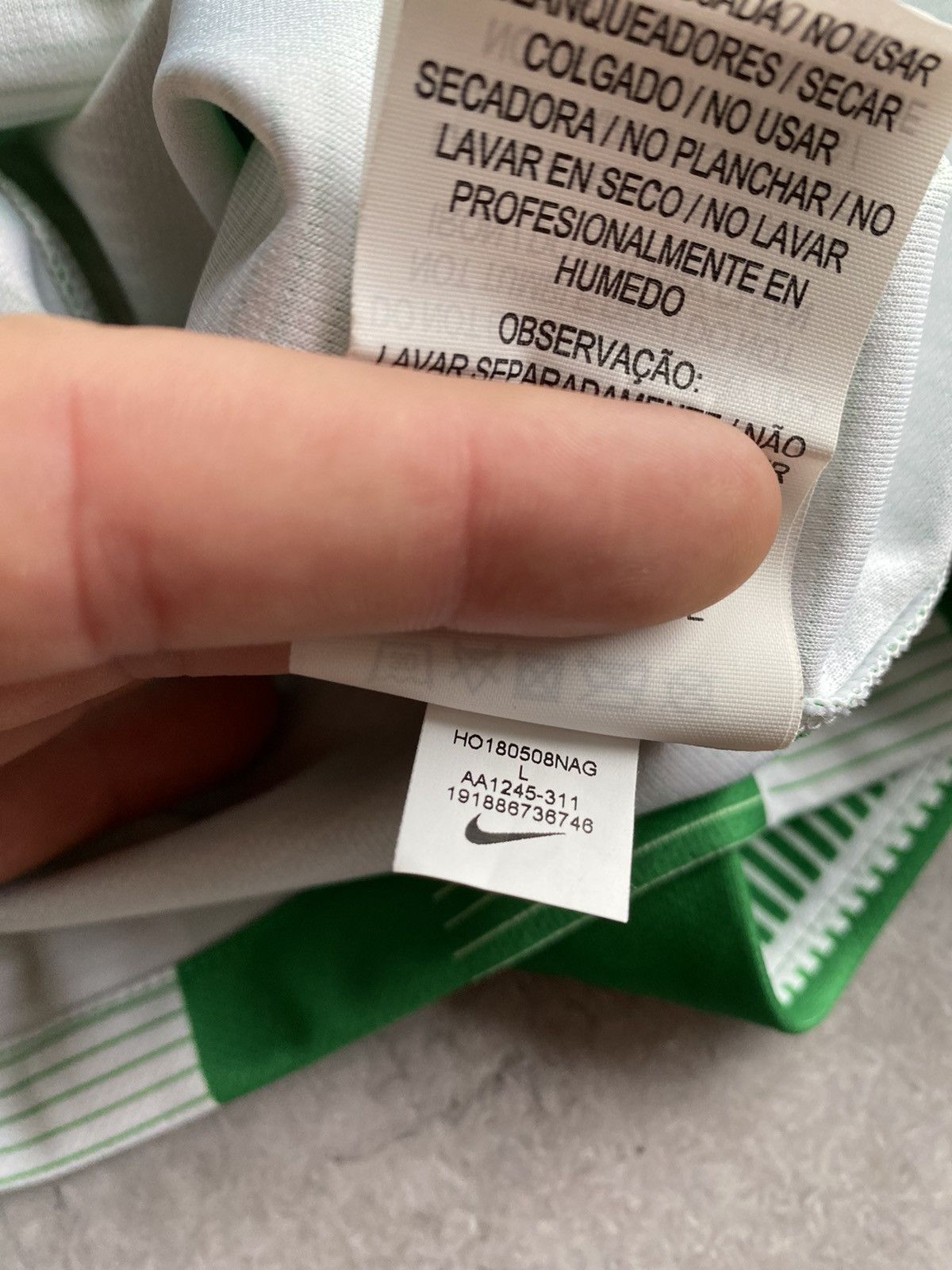 Nike 2019/20 Nike Atletico Nacional Home Football Soccer Jersey Size US L / EU 52-54 / 3 - 11 Thumbnail
