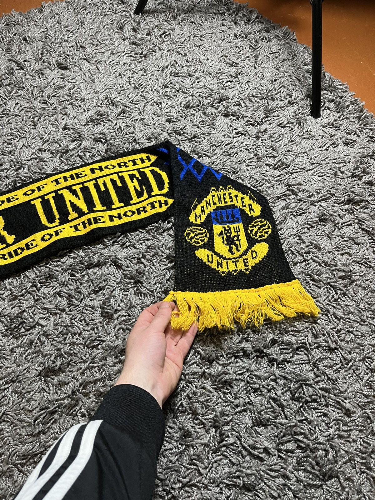 Vintage MANCHESTER UNITED RED DEVILS VINTAGE 00s FAN SCARF Size ONE SIZE - 3 Thumbnail