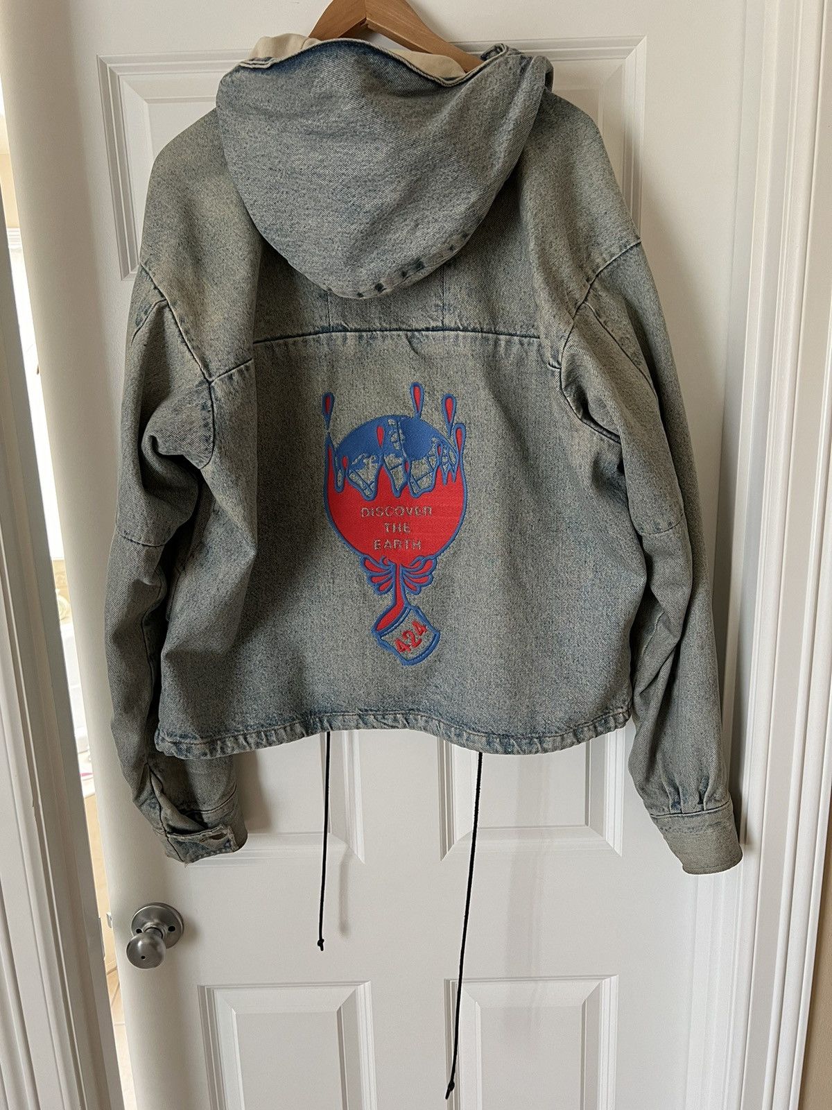 424 424 discover the earth denim jacket Size US L / EU 52-54 / 3 - 4 Thumbnail