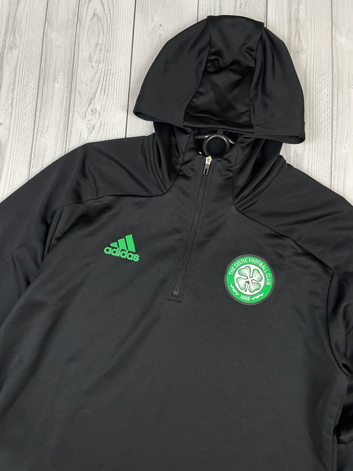Adidas Vintage adidas Celtic soccer jacket size M Size US M / EU 48-50 / 2 - 2 Thumbnail