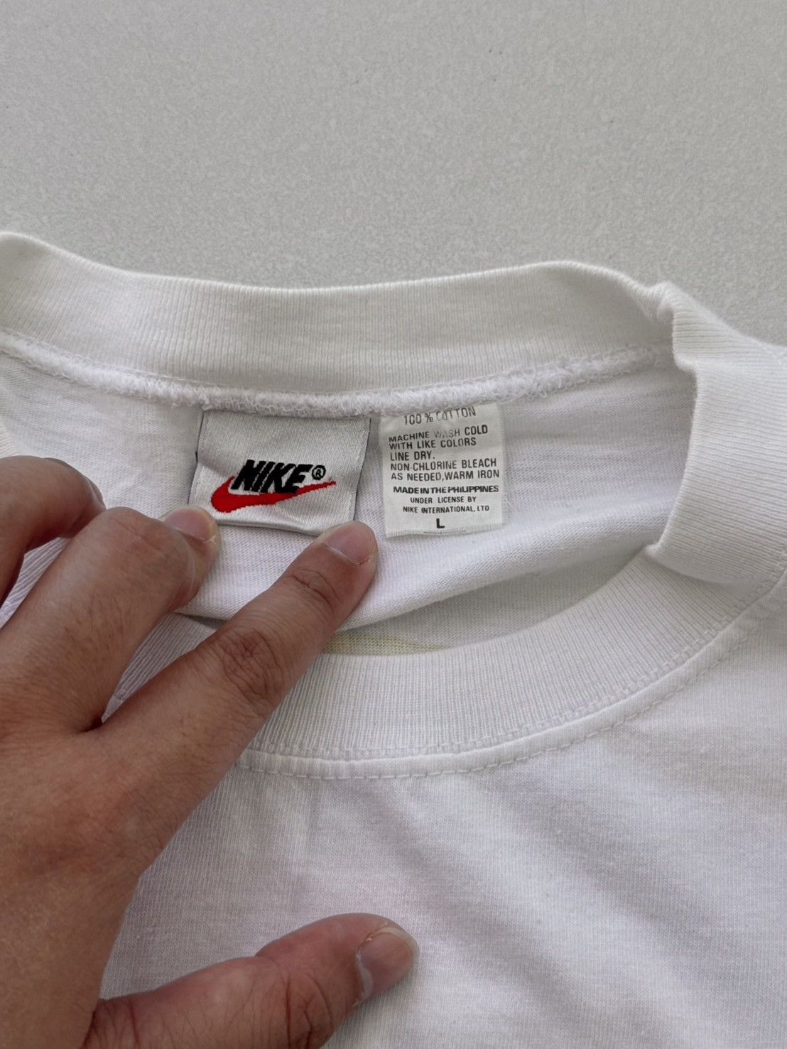 Nike Vintage Nike Big Center circle logo 90‘s T-shirt Size US L / EU 52-54 / 3 - 5 Thumbnail