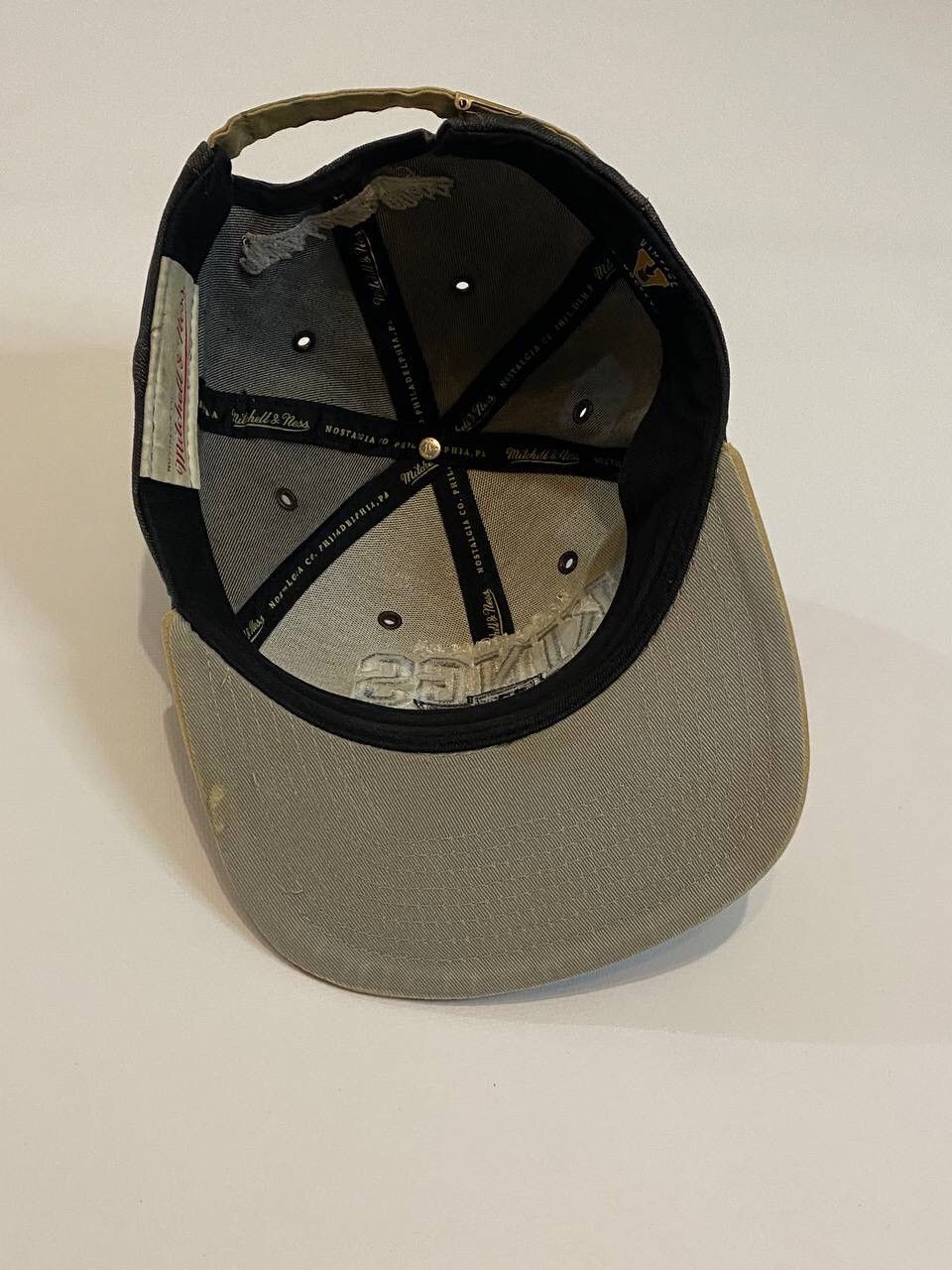 NHL Vintage NHL Los Angeles Kings Cap Mitchell Ness Snapback Size ONE SIZE - 6 Thumbnail