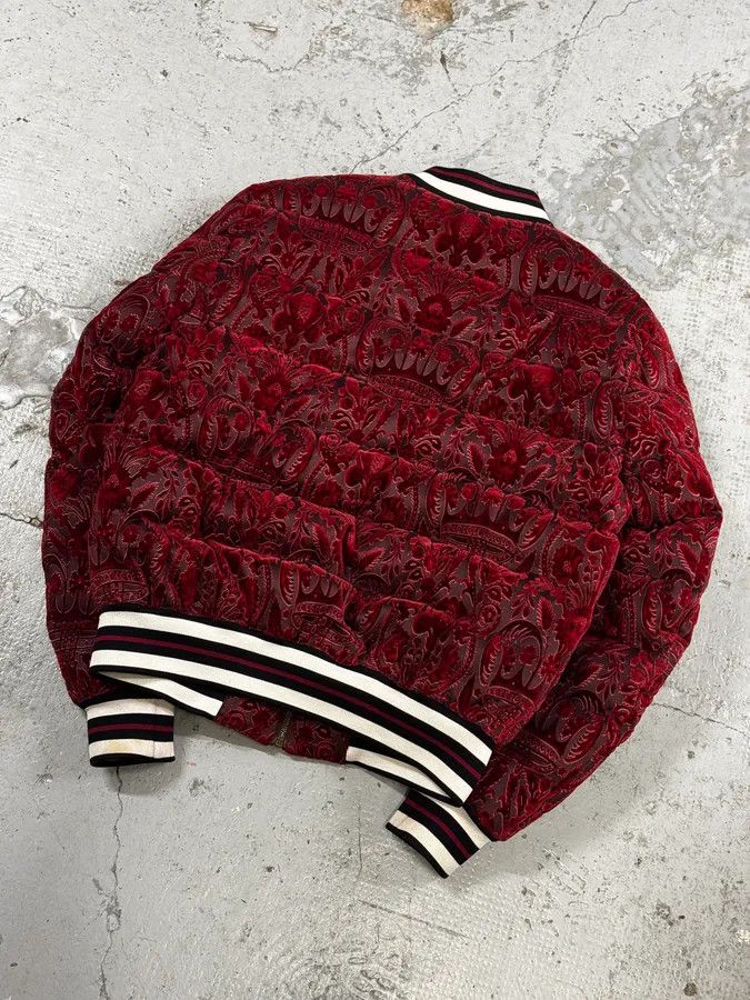 Dolce & Gabbana 2010s Dolce & Gabbana Red Baroque Pattern Velvet Puffer Jacket Size US M / EU 48-50 / 2 - 6 Thumbnail