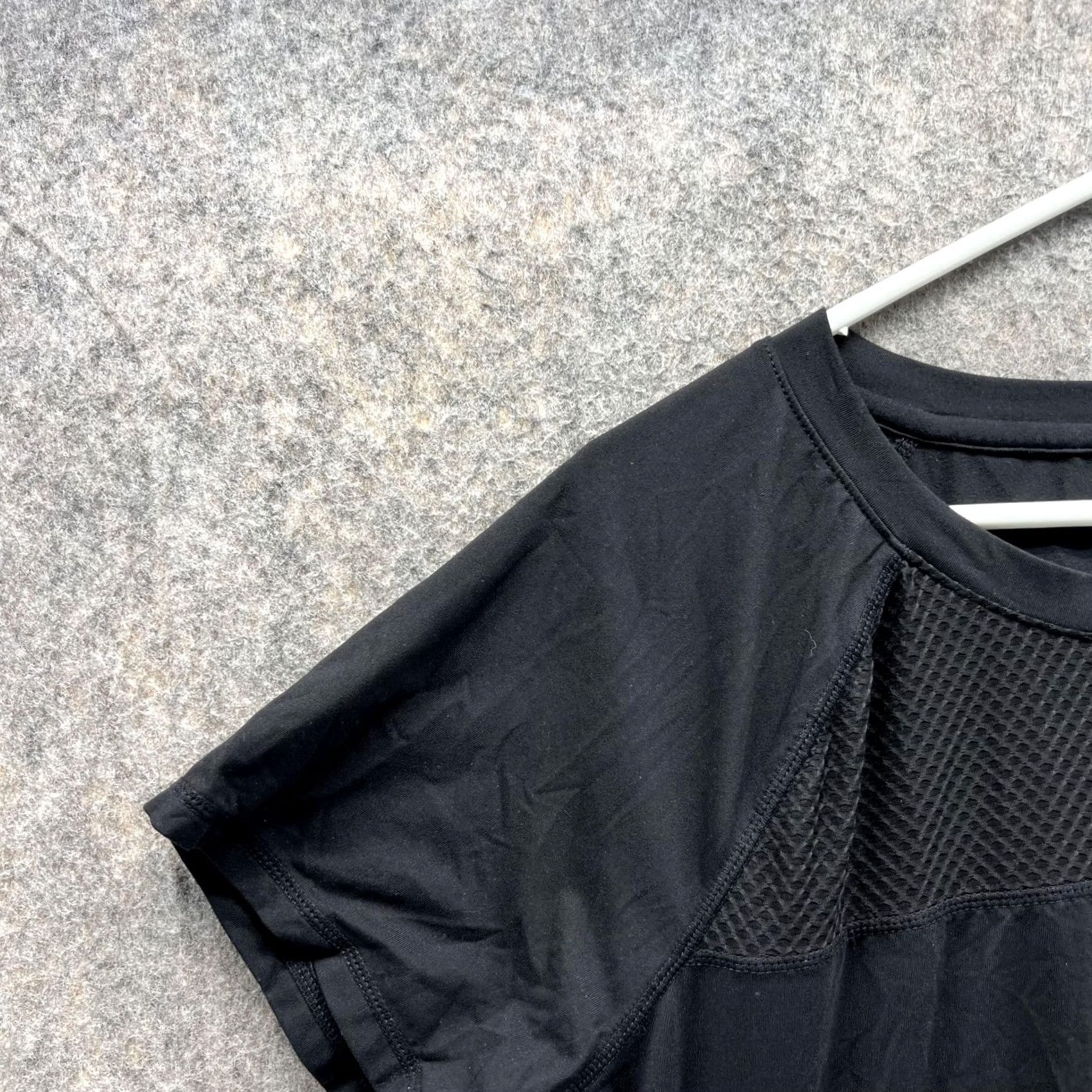 Reebok Reebok Shirt Women Large Black Athletic Training Crewneck Short Sleeve T-Shirt Best for Casual Sports Activewear Size L / US 10 / IT 46 - 3 Thumbnail