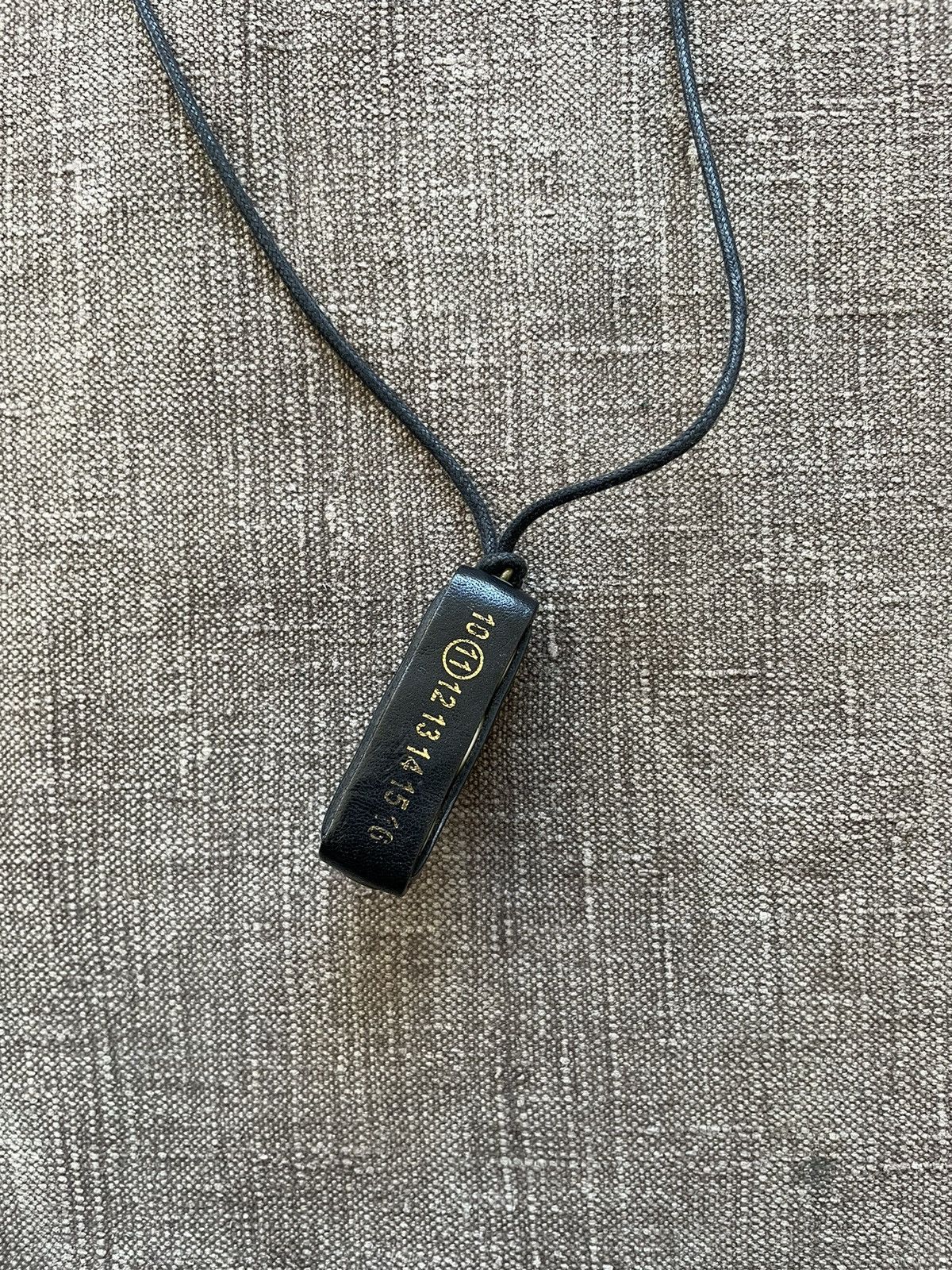 FW07 dice holder necklace