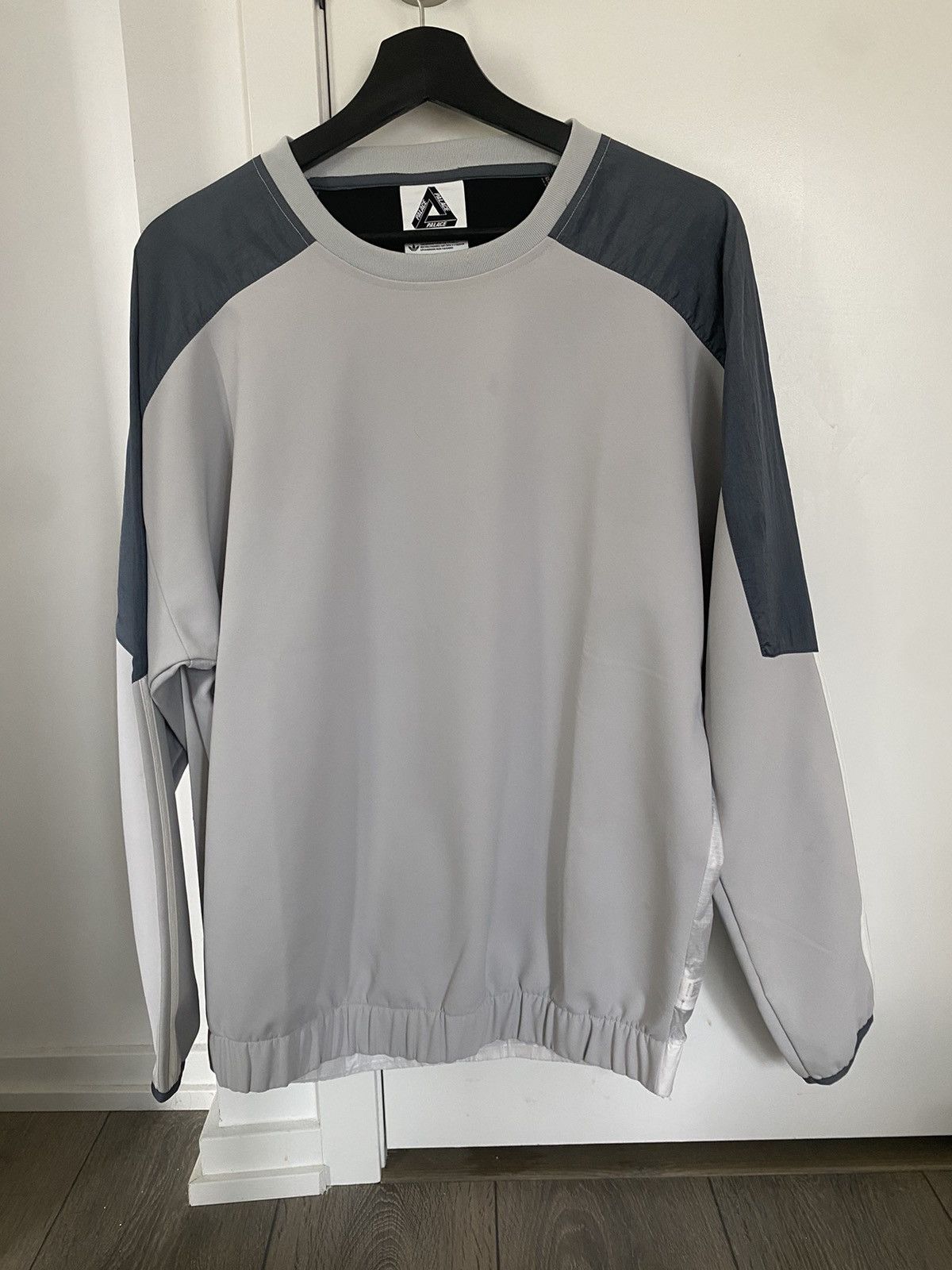 Palace x Adidas Soccer gray パレスTシャツ