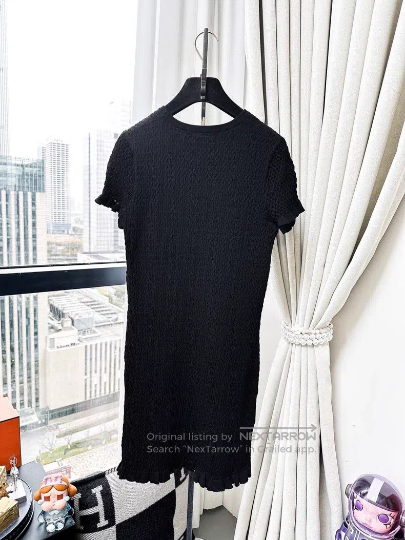 Chanel Chanel Small lace short-sleeved knitted dress Size XS / US 0-2 / IT 36-38 - 3 Thumbnail