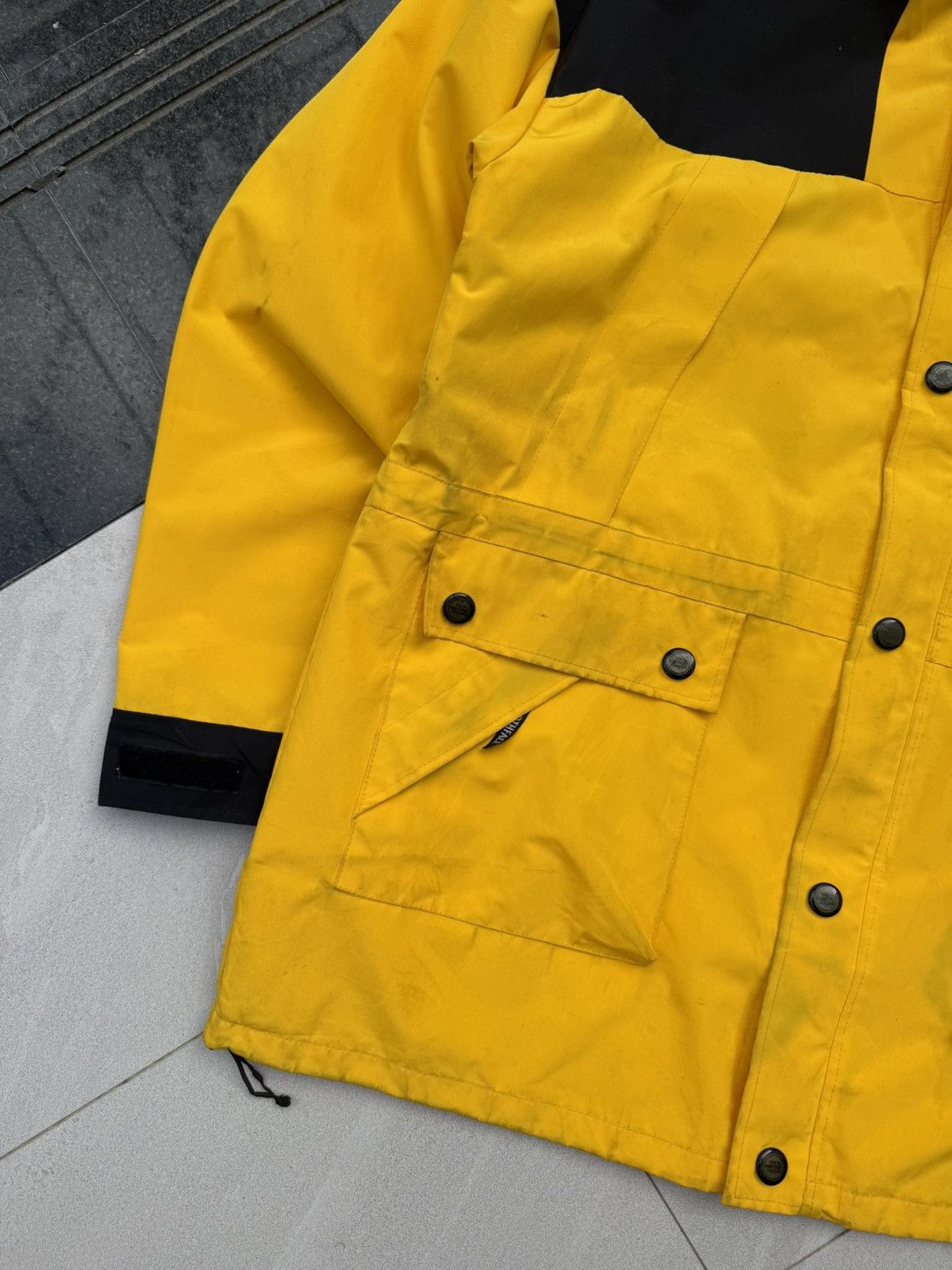 The North Face 90’s TNF RARE MULTI LOGO Y2K RETRO VINTAGE NYLON ZIP JACKET Size US XXL / EU 58 / 5 - 3 Thumbnail