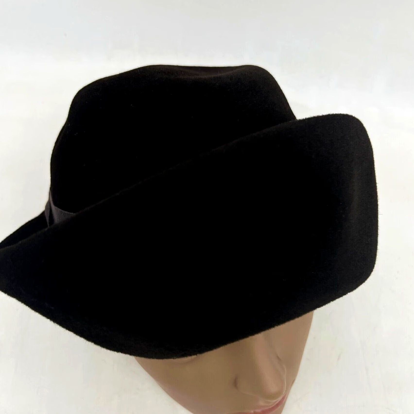 Velour VINTAGE Fur Hat 1960s Brown Velour Women's Mod Go-Go Suitable for Casual Size ONE SIZE - 2 Thumbnail