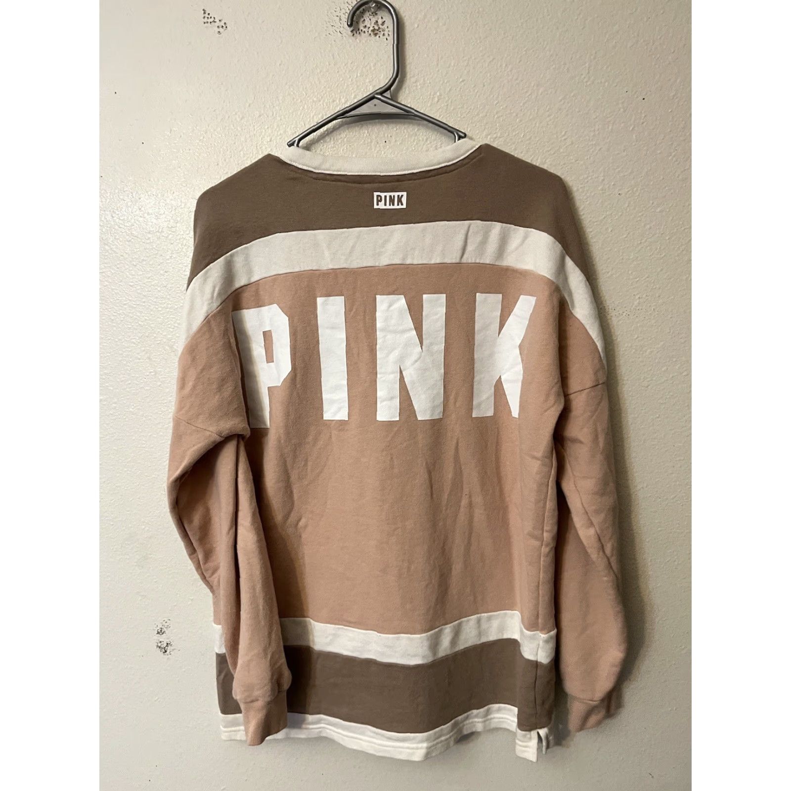 Victoria's Secret Victoria's Secret PINK Sweatshirt Pullover Long Sleeve Casual Logo Pink Small Women's Regular Sweatshirt Size S / US 4 / IT 40 - 3 Thumbnail