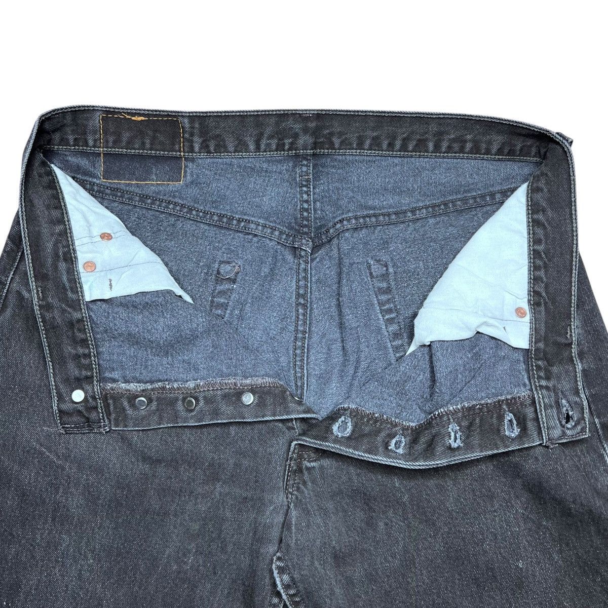 Levi's 1990s Levi’s 501 Button Fly Made In USA Black Denim Jeans Size US 35 - 4 Thumbnail