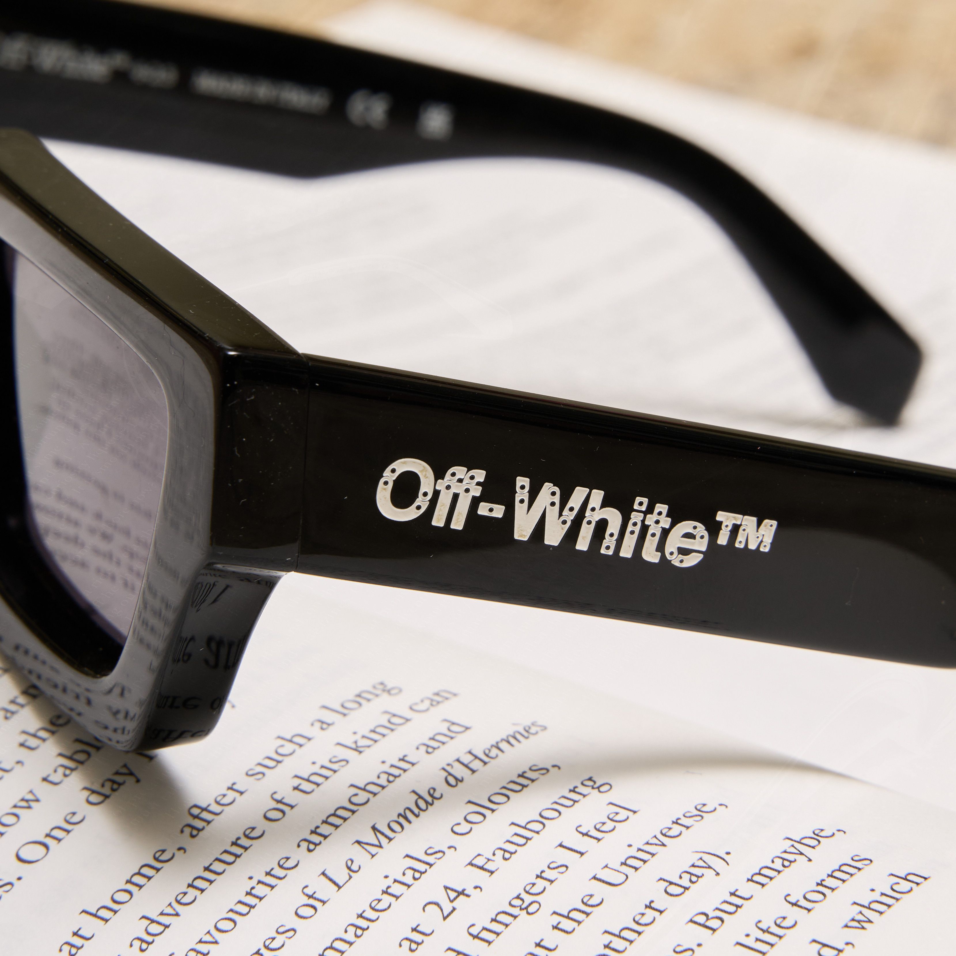 Off-White OFF WHITE Manchester Rectangular Fram Sunglasses BLACK Size ONE SIZE - 4 Thumbnail