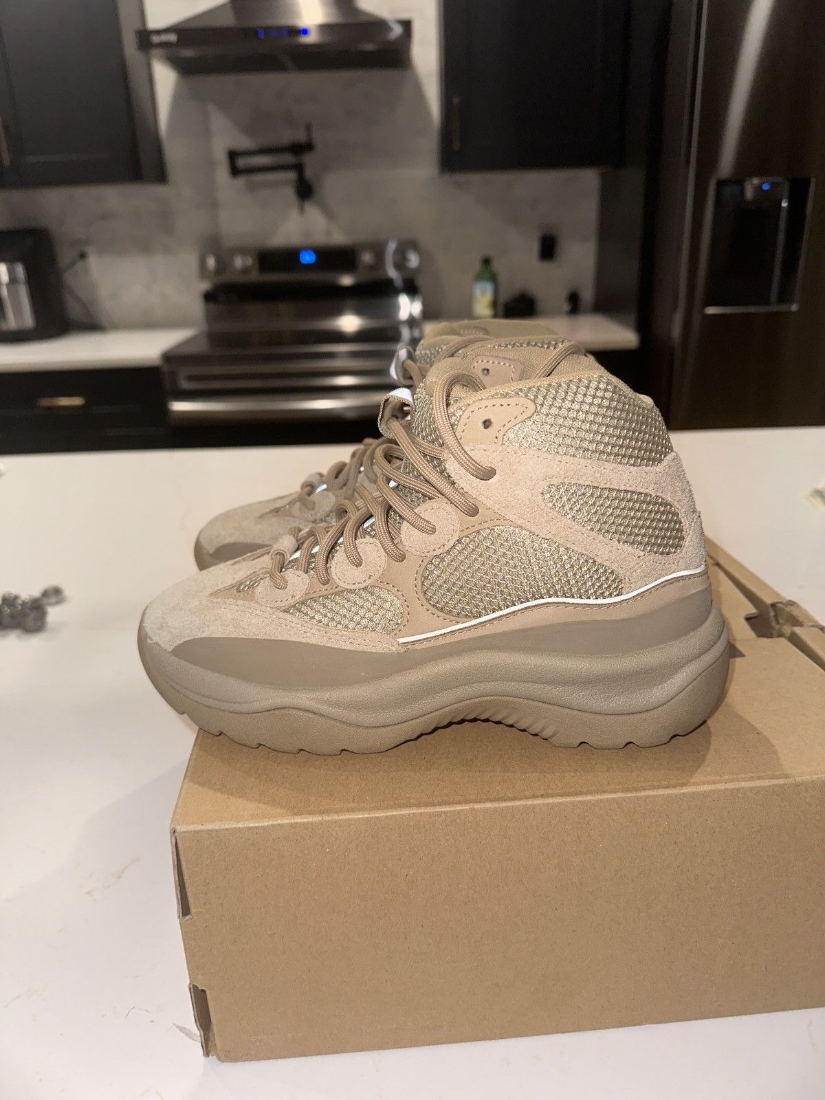 Yeezy Yeezy BOOT DESERT Size US 6 / EU 39 - 1 Thumbnail