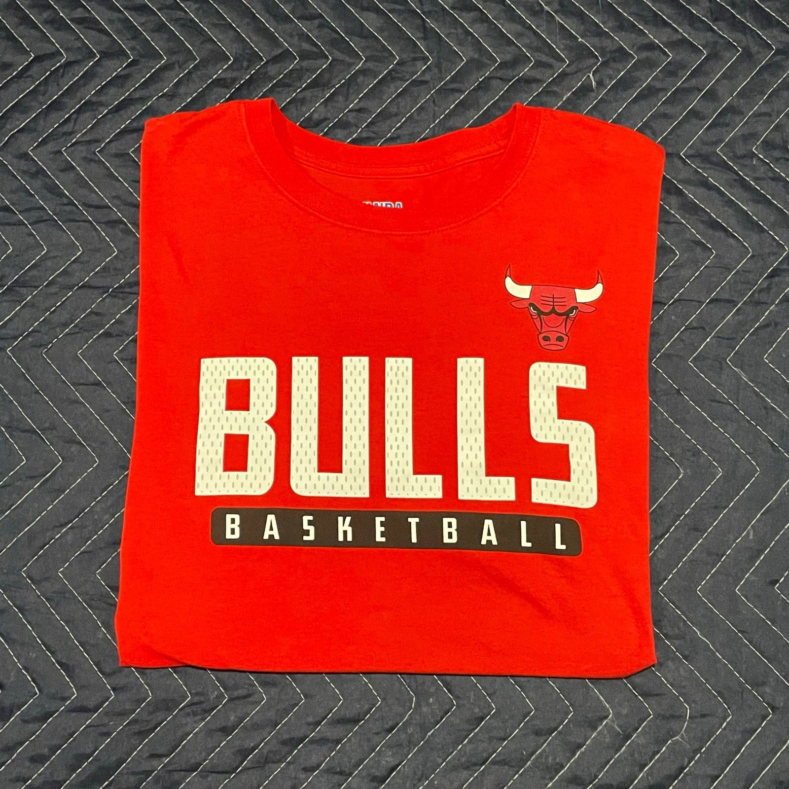NBA NBA Chicago Bulls Tee Size US XL / EU 56 / 4 - 7 Thumbnail