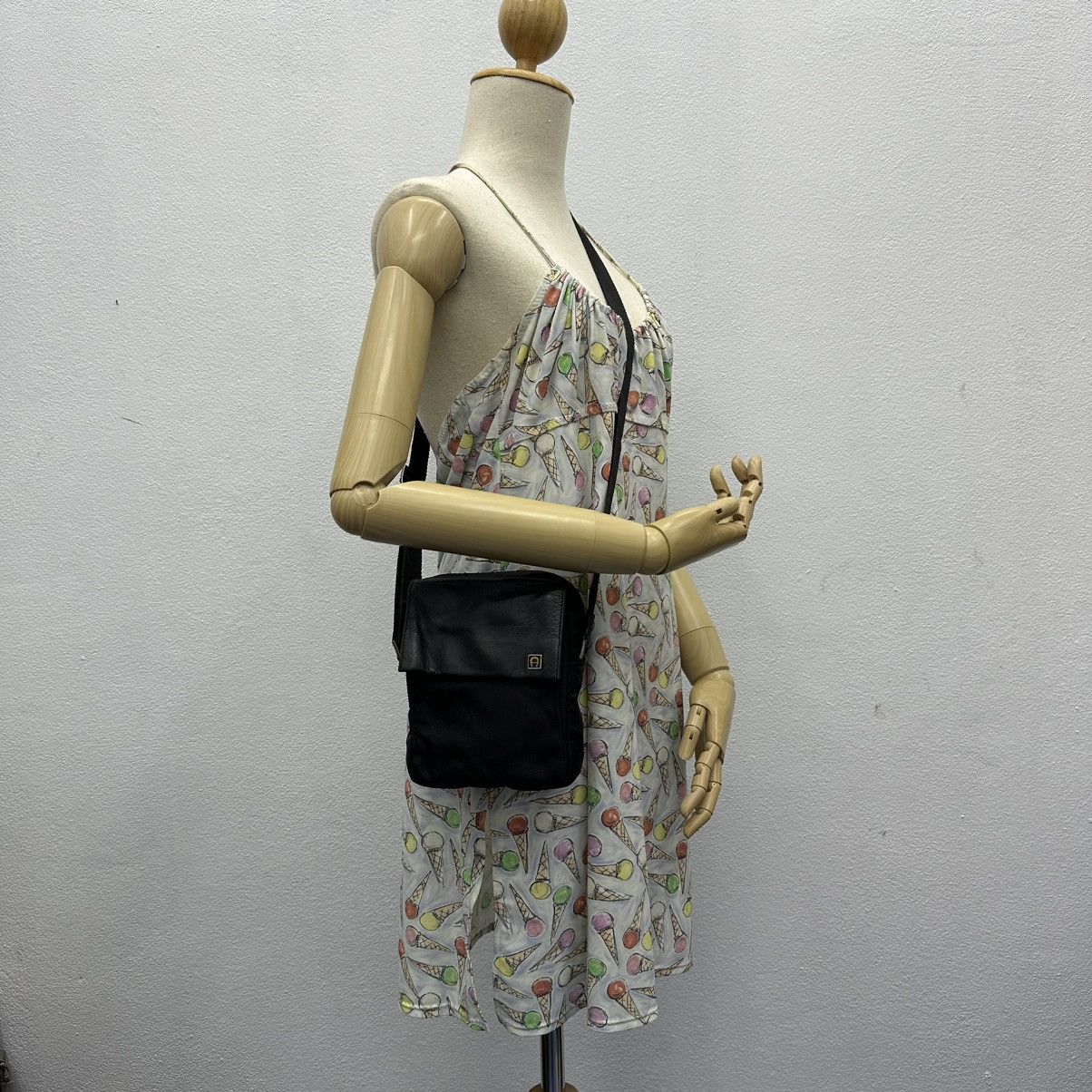 Aigner ‼️YES‼️ AUTHENTIC AIGNER VINTAGE SHOULDER CROSSBODY BAG Size ONE SIZE - 1 Thumbnail