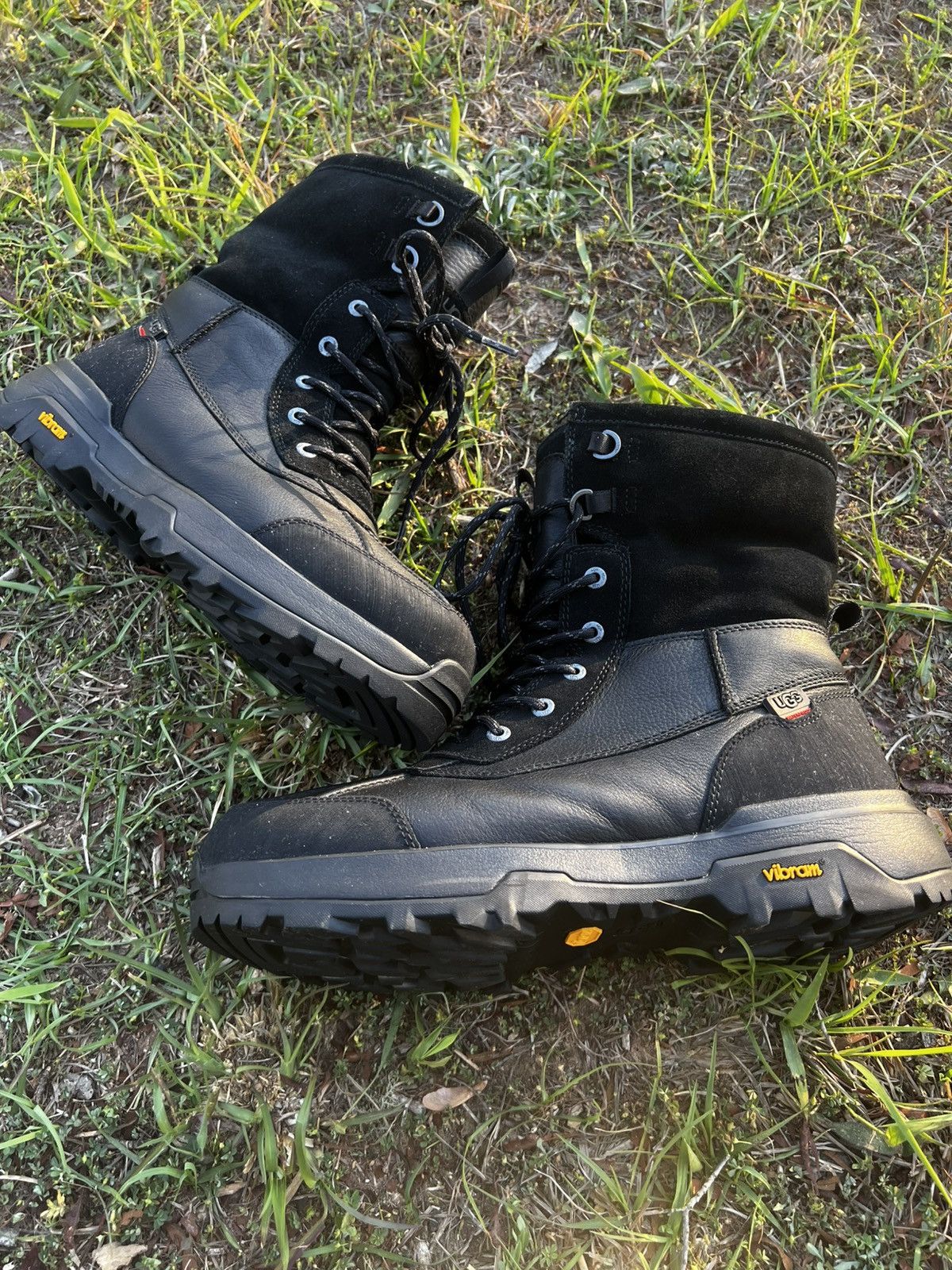Ugg CLEAN UGG size 11.5 Mens Adirondack XXV Black Boots Size US 11.5 / EU 44-45 - 2 Thumbnail