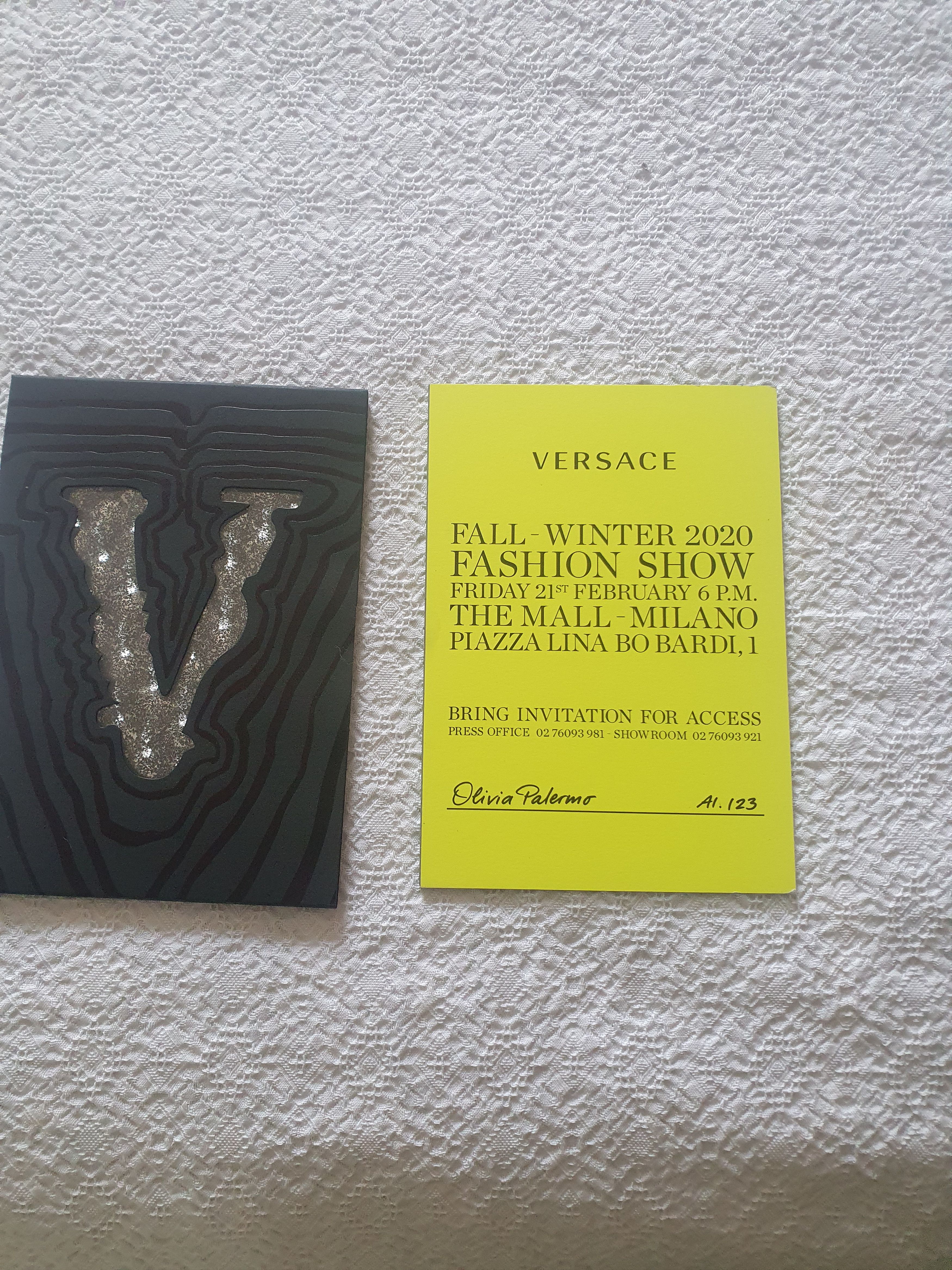 Versace Versace F/W 020Fashion Show InvitationOlivia Palermo(Mirror) Size ONE SIZE - 2 Thumbnail