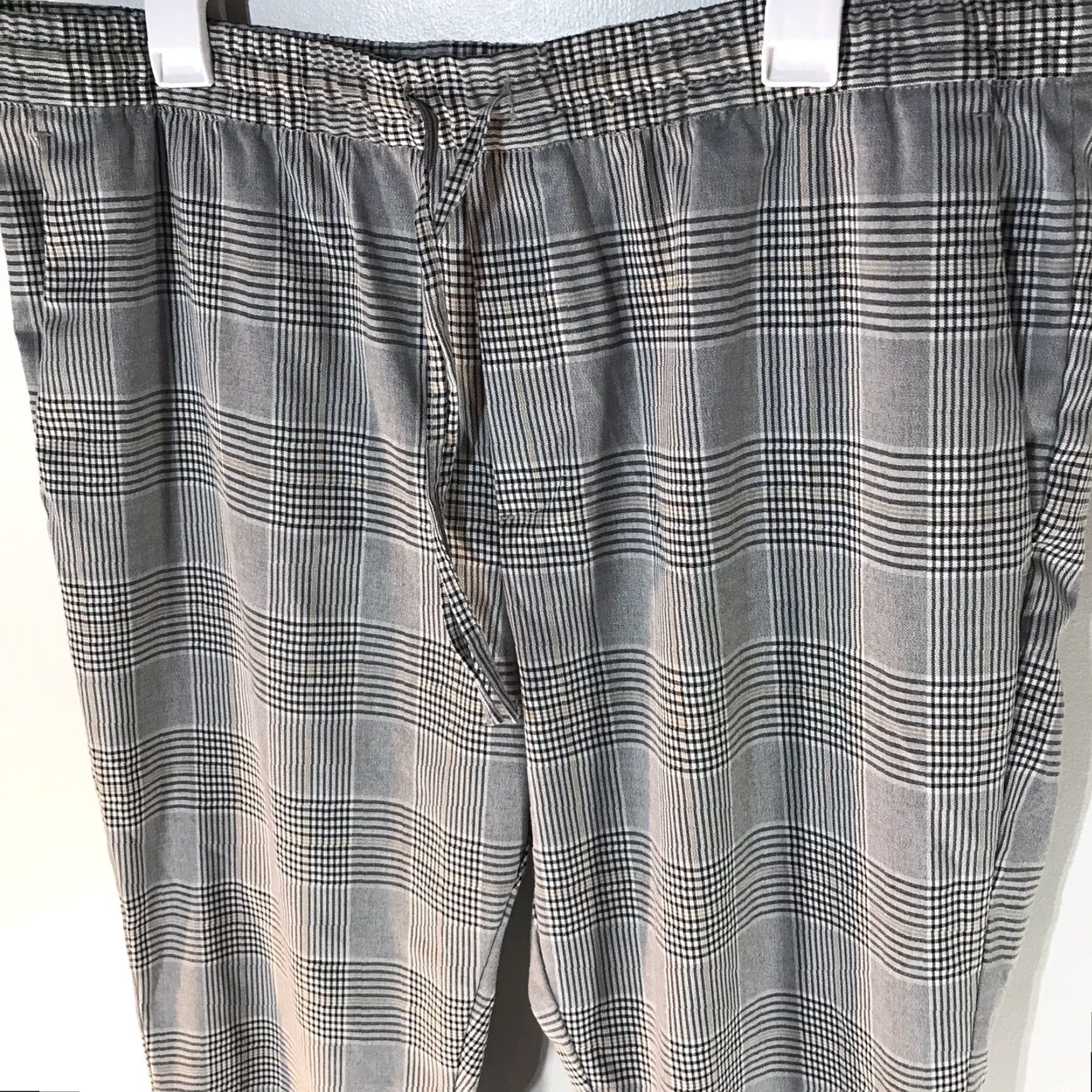 H&M H&M Pants Plaid Knit Slim Drawstring Pockets Elastic Waist Women XL Gray Black White Beige Modern Womens Size 40" / US 18 - 2 Thumbnail