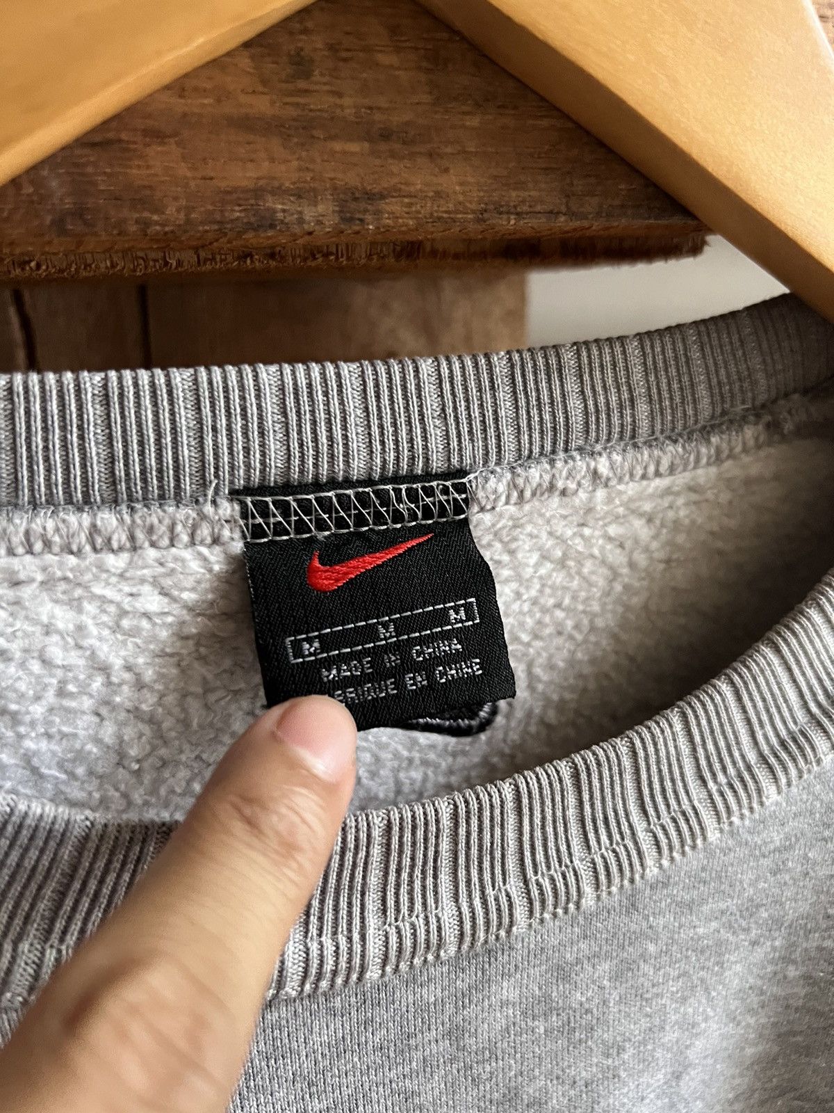 Nike × Vintage Vintage 90s Nike Cropped Sweater Size US M / EU 48-50 / 2 - 6 Thumbnail