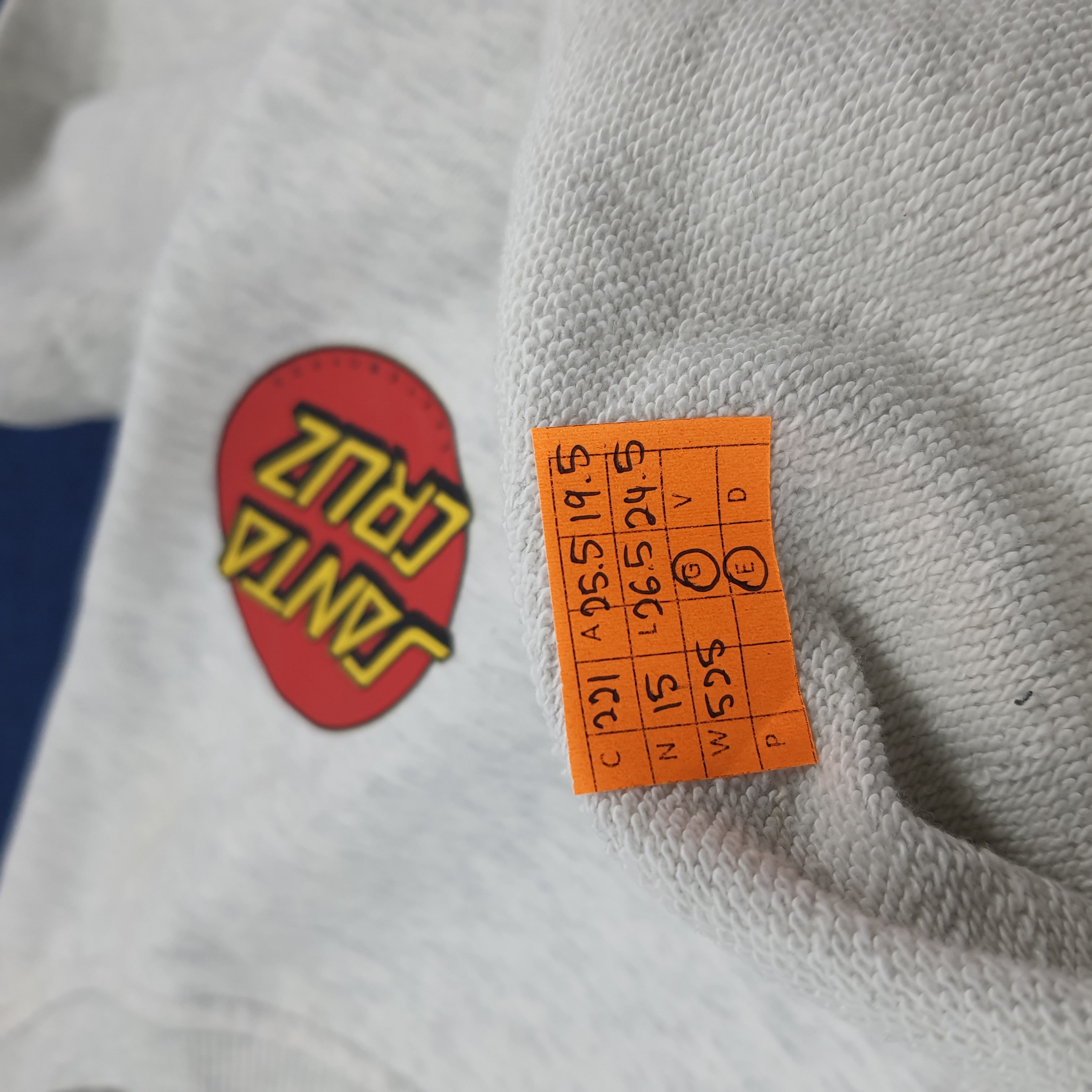 Santa Cruz Skateboards × Vintage Vintage Santa Cruz Skateboards Sweatshirt C221N15 Size US XL / EU 56 / 4 - 10 Thumbnail