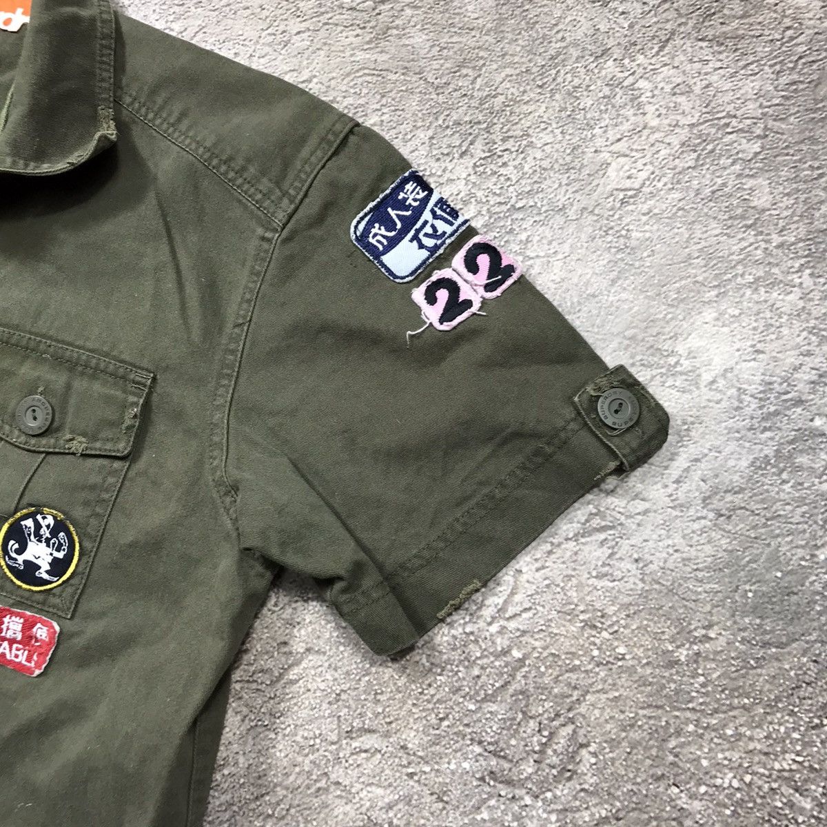Vintage Vintage Superdry Military Shirt Faded Olive Streetwear Y2K L Size US L / EU 52-54 / 3 - 4 Thumbnail