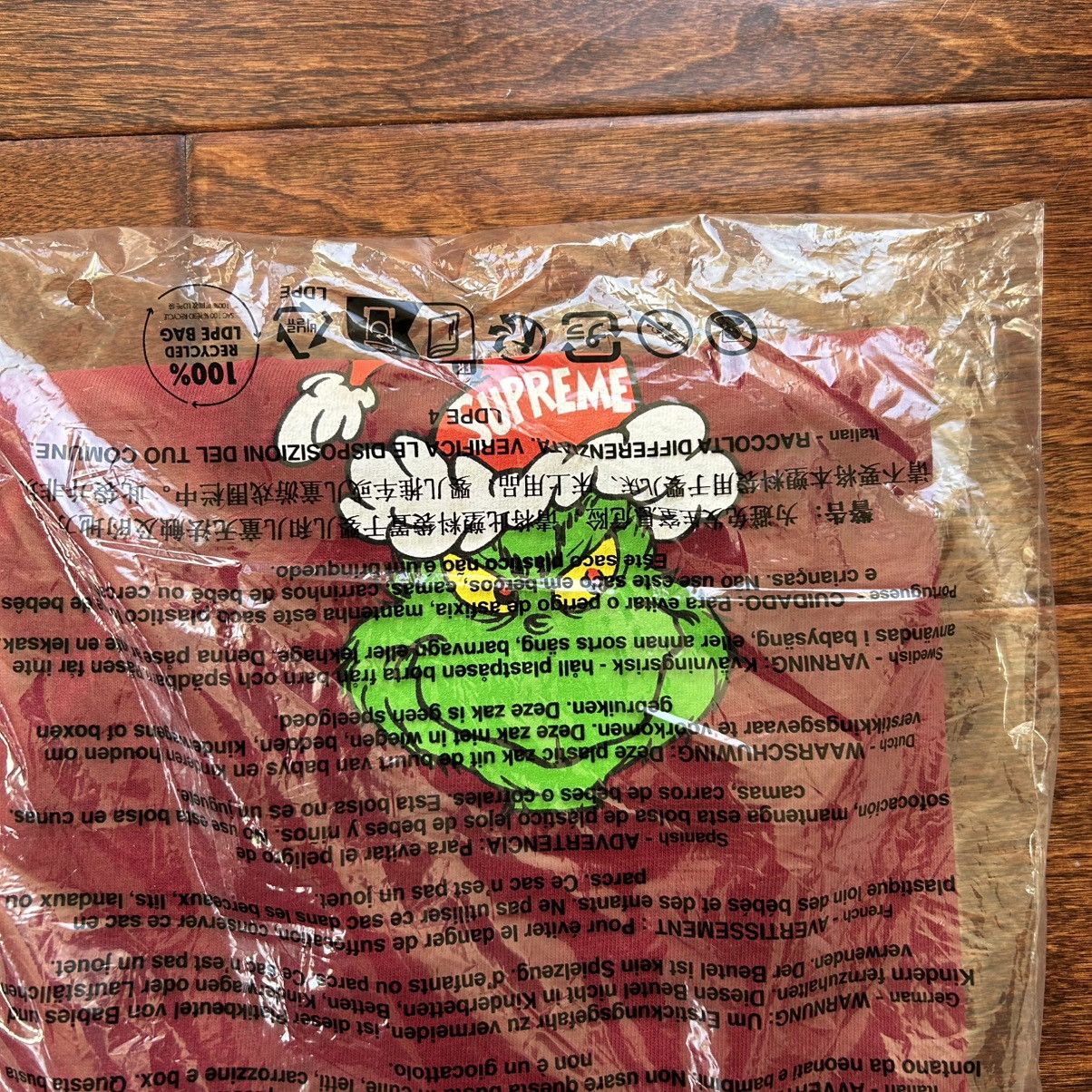 Supreme Supreme Grinch Tee Red Size US XL / EU 56 / 4 - 3 Thumbnail
