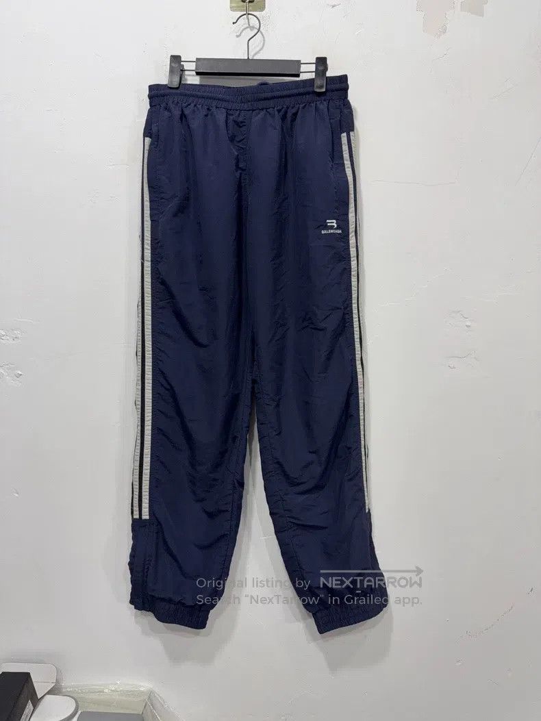 Balenciaga Balenciaga size S Sweatpants Size US 27 - 1 Thumbnail