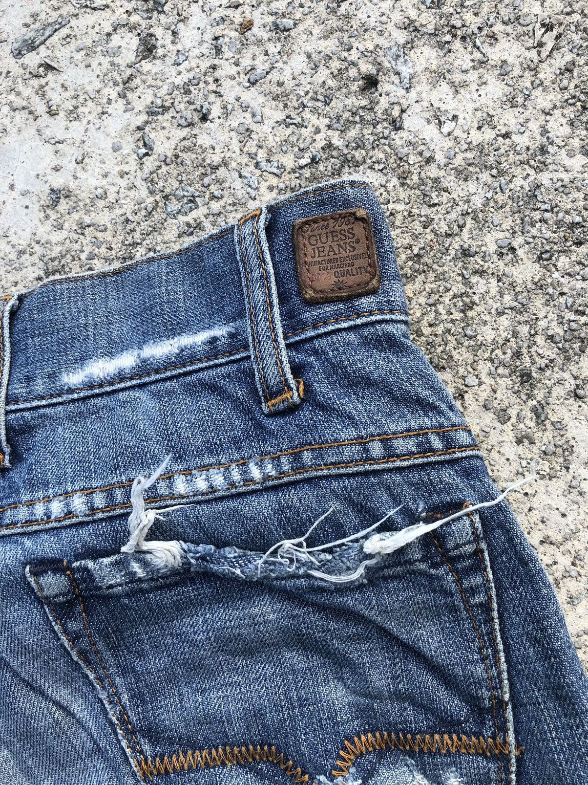 Guess × Vintage Guess Premium Jeans Size US 31 - 7 Thumbnail
