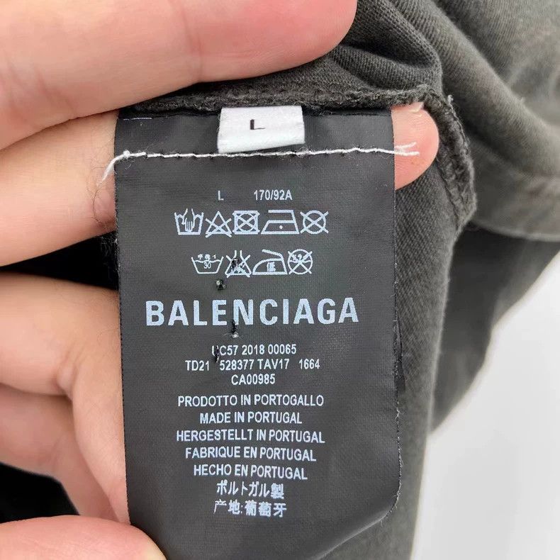Balenciaga Balenciaga Back spiral line slogan short sleeve 2501-Nextar Size US L / EU 52-54 / 3 - 4 Thumbnail