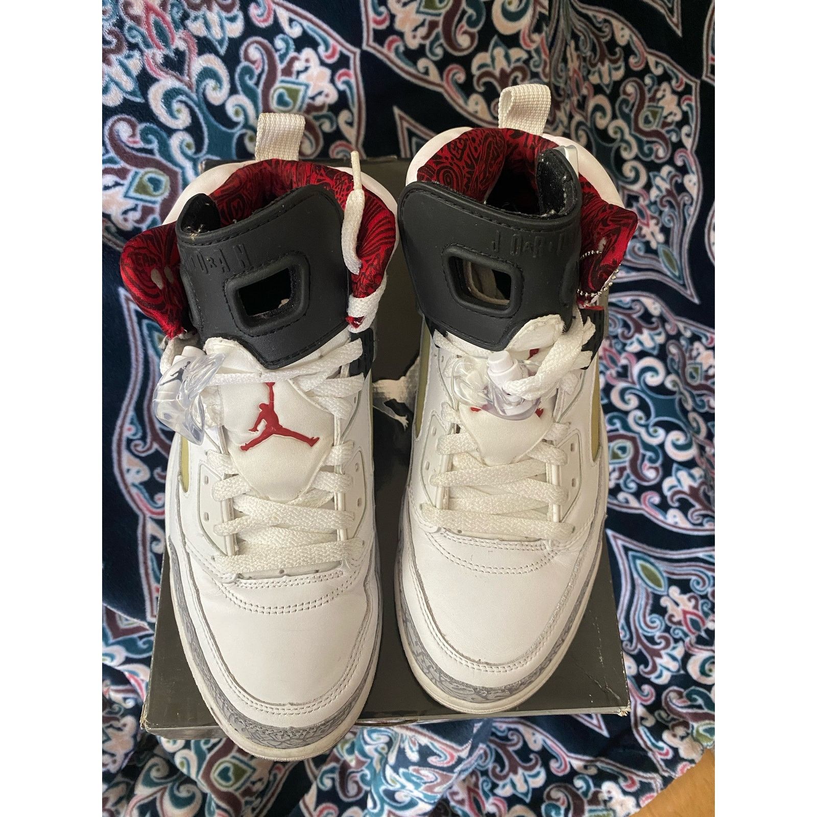 Jordan Brand Jordan Spizike White Cement Grey m8 w9.5 Size US 8 / EU 41 - 7 Thumbnail
