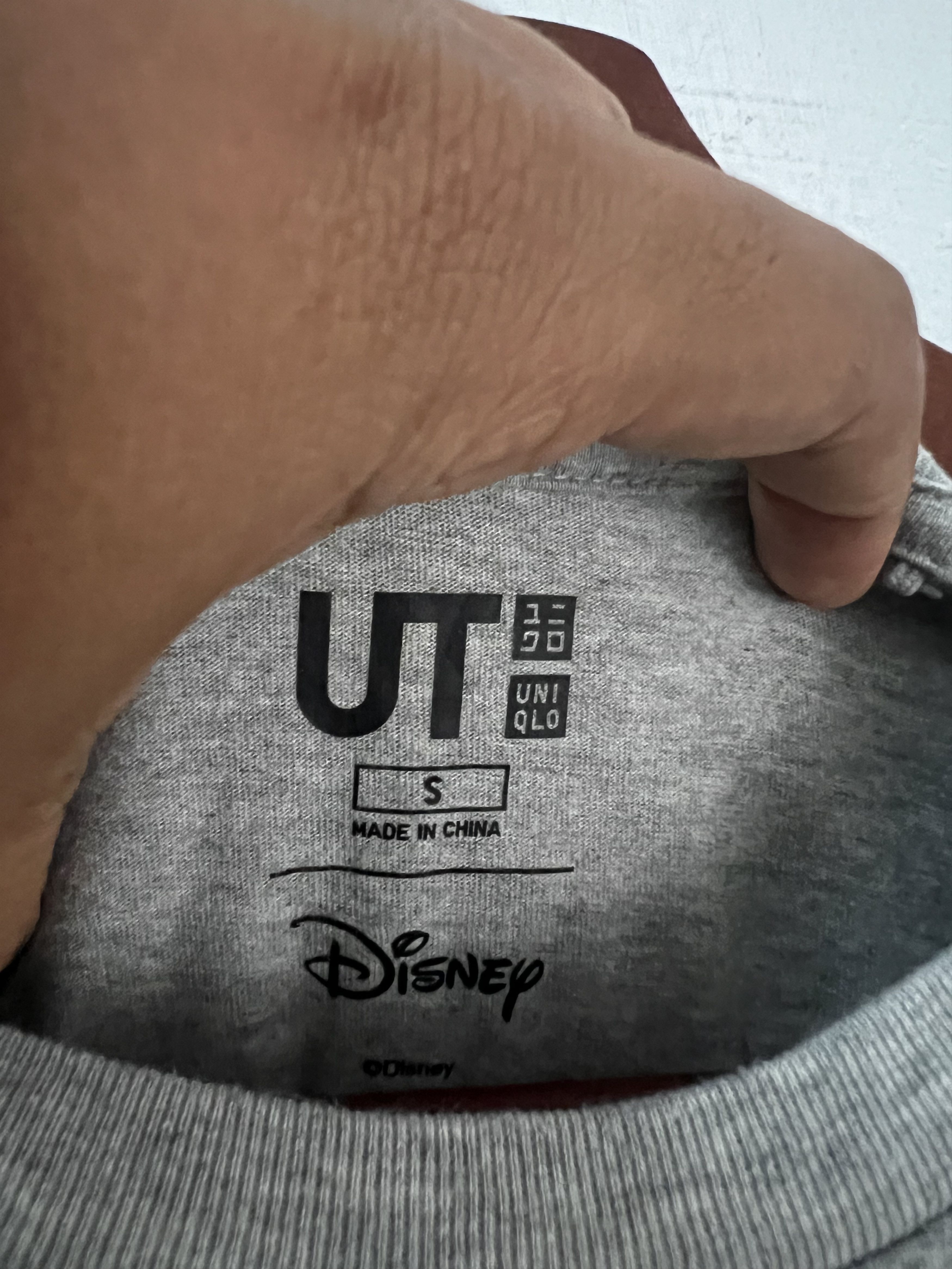 Disney Mickey Mouse Uniqlo Tee Size US S / EU 44-46 / 1 - 8 Thumbnail