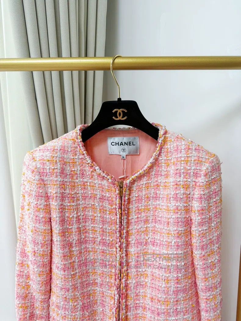 Chanel Chanel 19C Cruise Series Orange Sequin Mixed Colour Jacket Size XS / US 0-2 / IT 36-38 - 3 Thumbnail