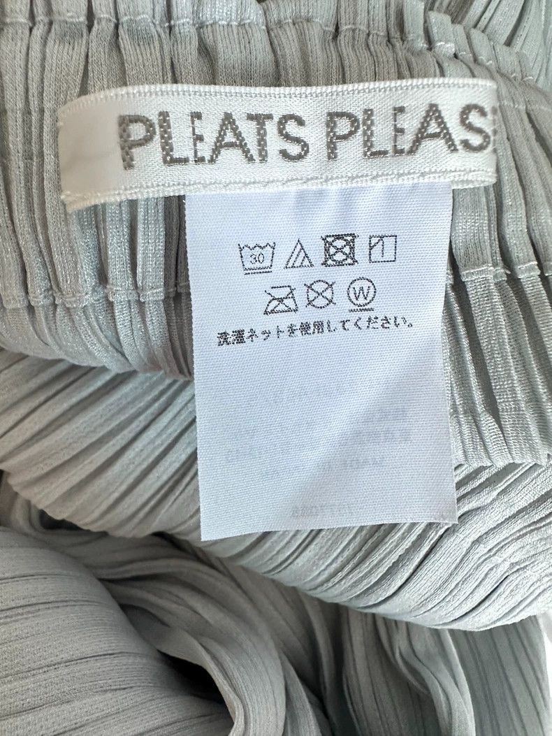 Issey Miyake Issey Miyake size:5 Grey pleated wide-leg pants Size 31" - 3 Thumbnail