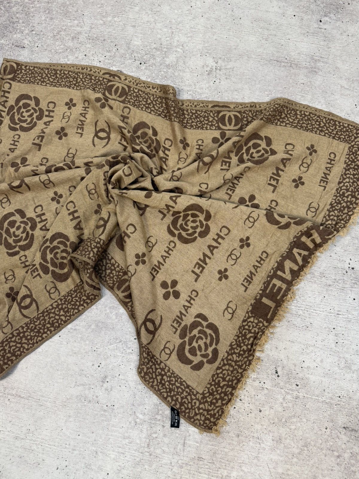 Chanel Chanel Camellia CC Logo Cashmere Silk Scarf Size ONE SIZE - 9 Thumbnail
